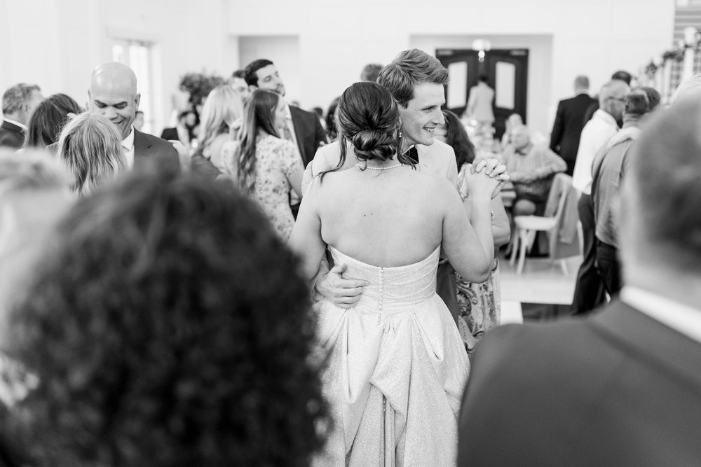 Modern, Colorful Michigan Wedding at Etre Farms | Laurenda Marie Photography