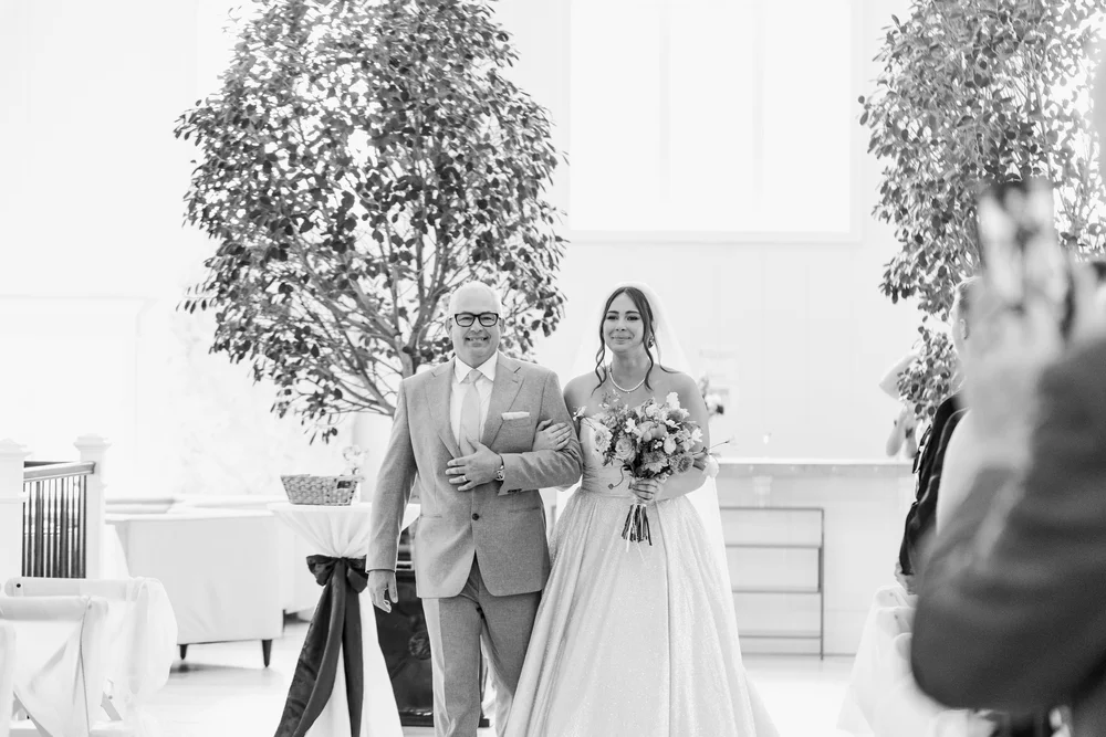 Modern, Colorful Michigan Wedding at Etre Farms | Laurenda Marie Photography