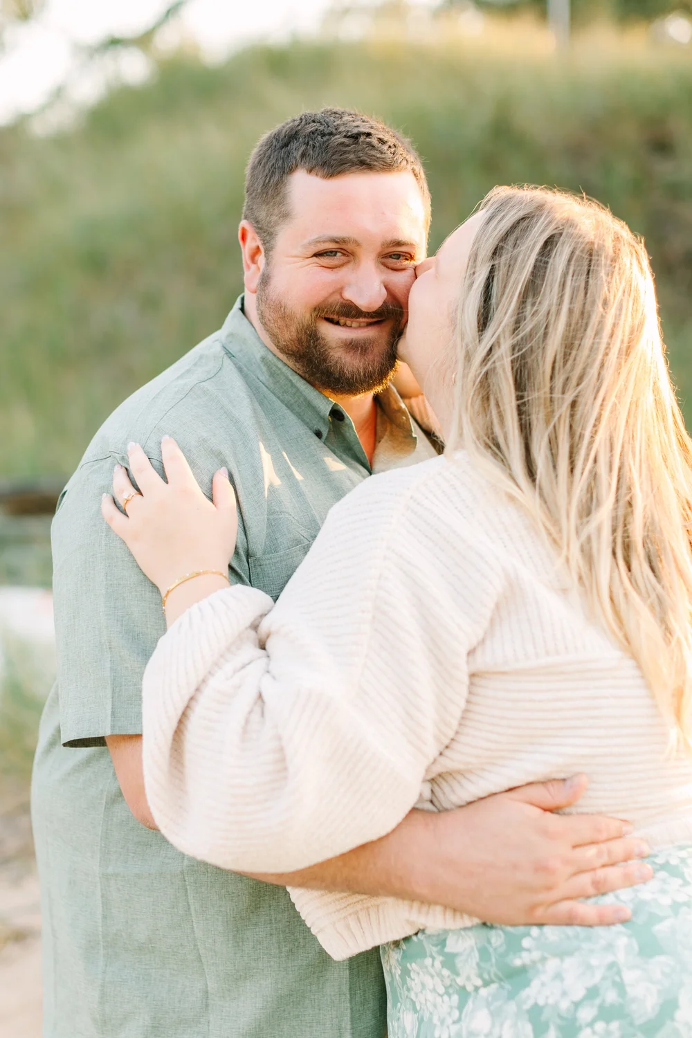 Lake Michigan Engagement Session | Light and Airy Timeless Wedding Photography