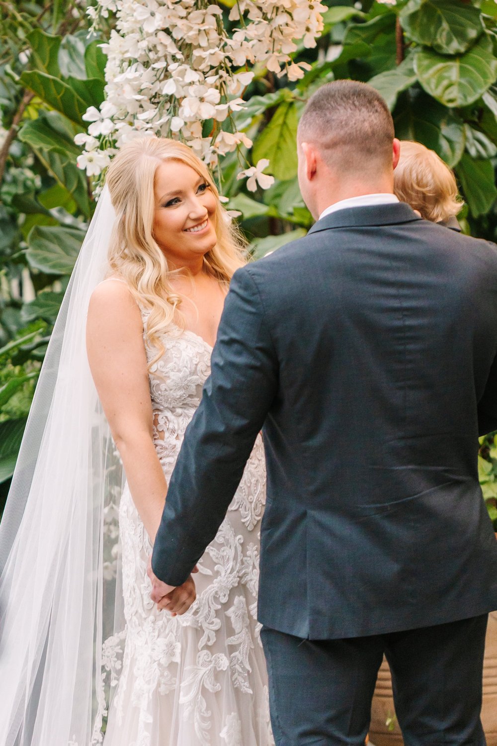 Fall Wedding at Planterra Conservatory | Modern, Timeless Wedding Photography in West Michigan | Laurenda Marie Photography