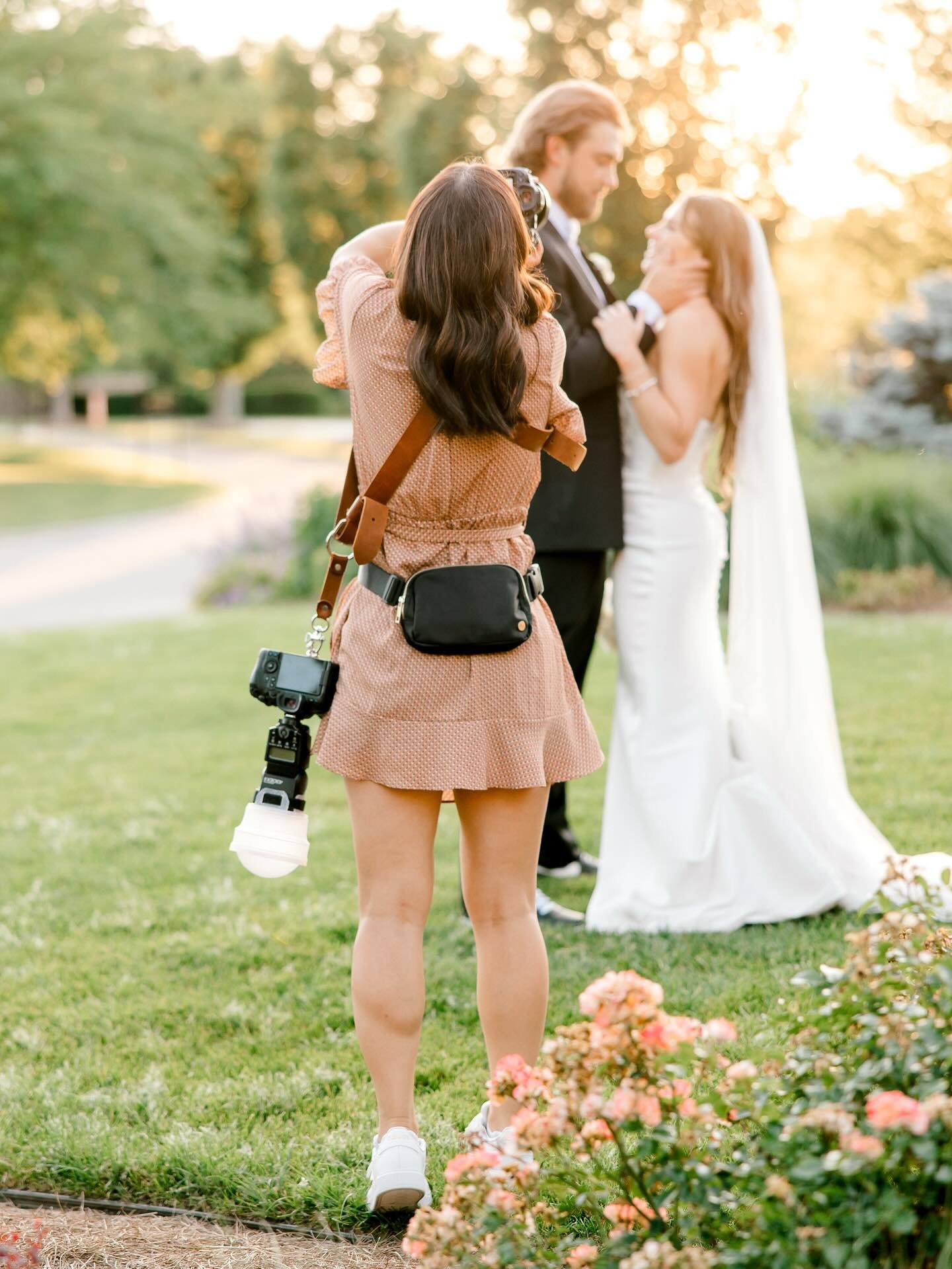 It&rsquo;s been a moment since I&rsquo;ve given a proper introduction!  This page is more about YOU, so I don&rsquo;t often share about me. But let&rsquo;s give it a go&hellip;

This is me - Laurenda. Owner and lead photographer of Laurenda Marie Pho
