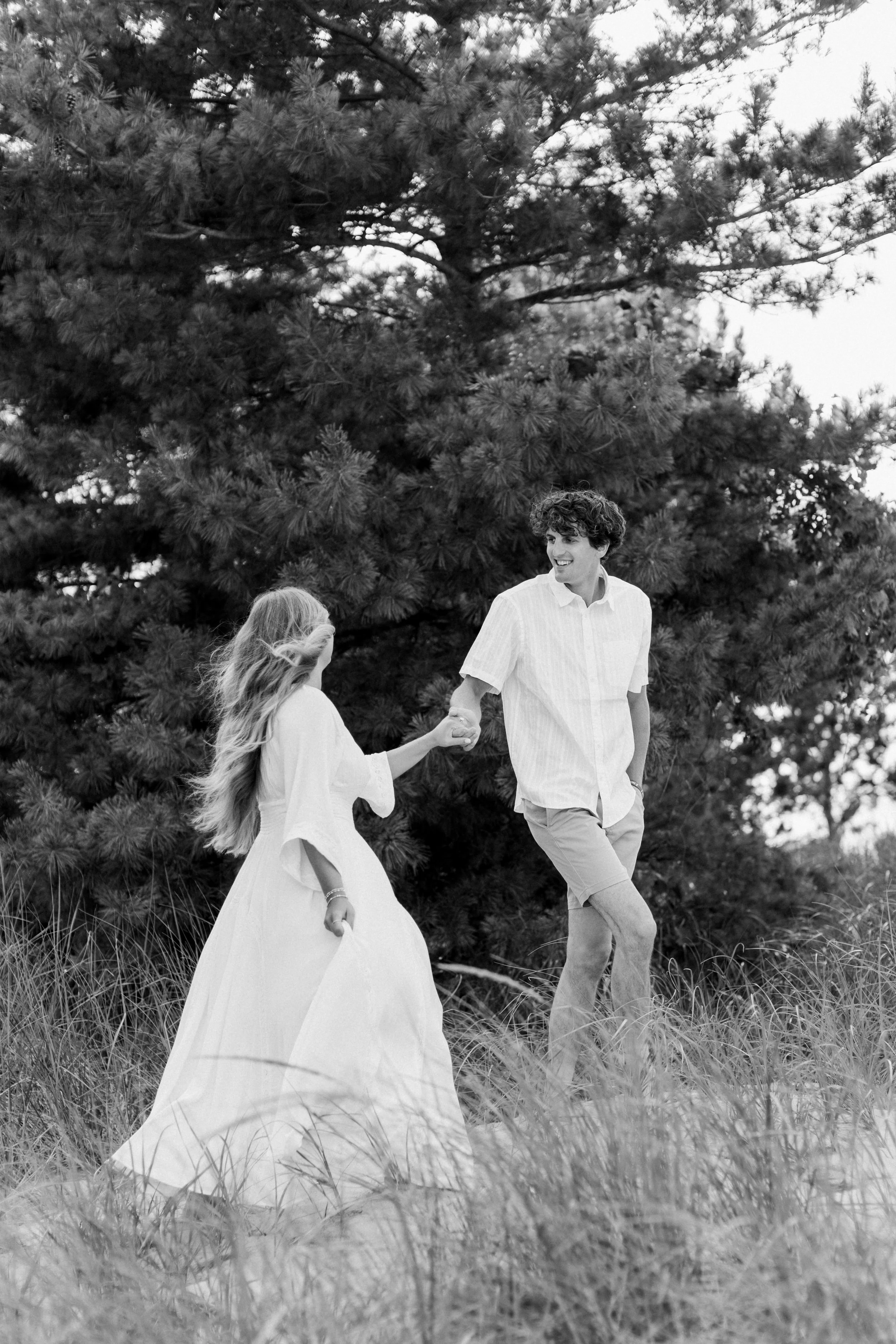 Lake Michigan Engagement Session | Michigan Weddings | Laurenda Marie Photography