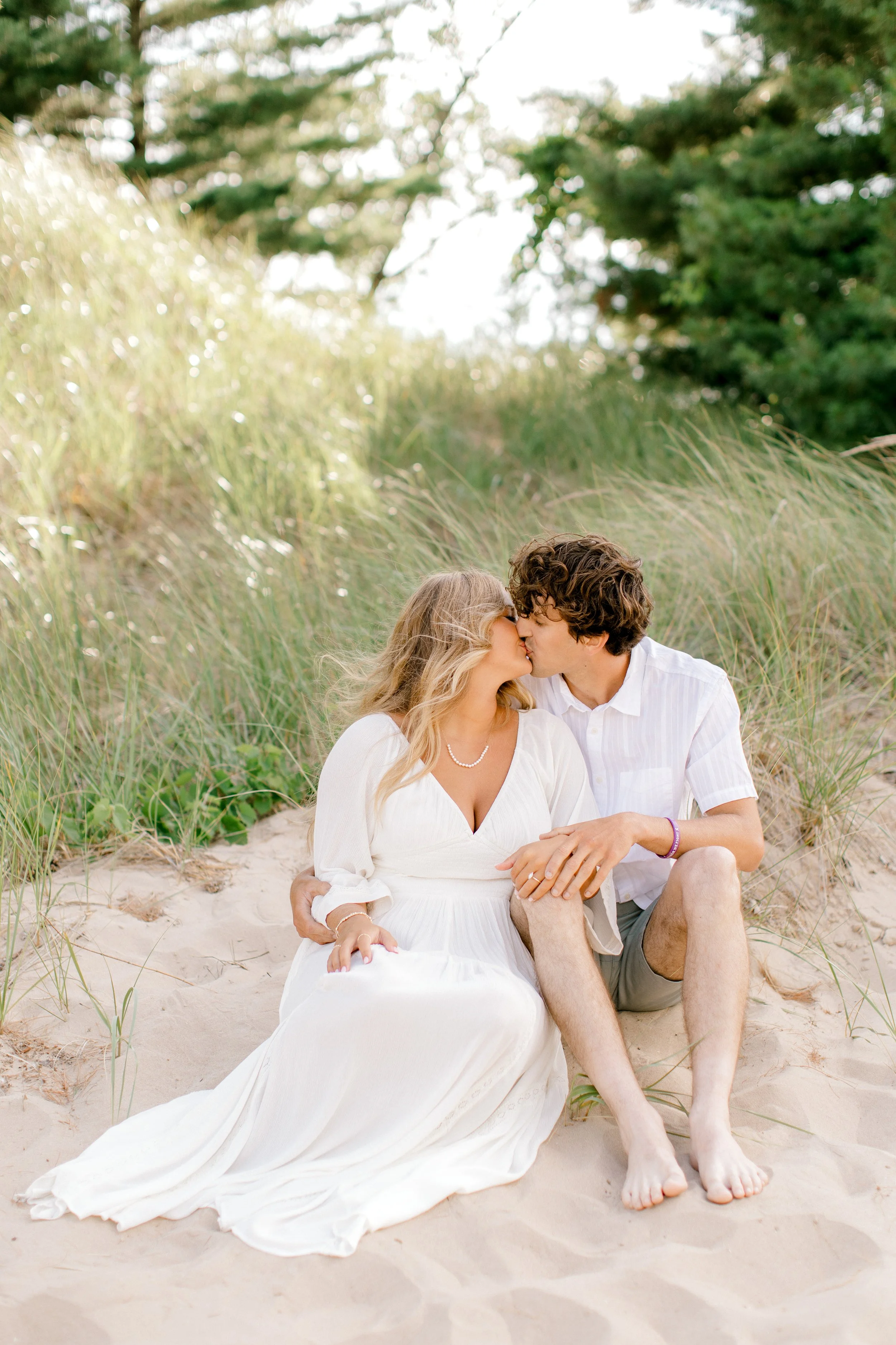 Lake Michigan Engagement Session | Michigan Weddings | Laurenda Marie Photography