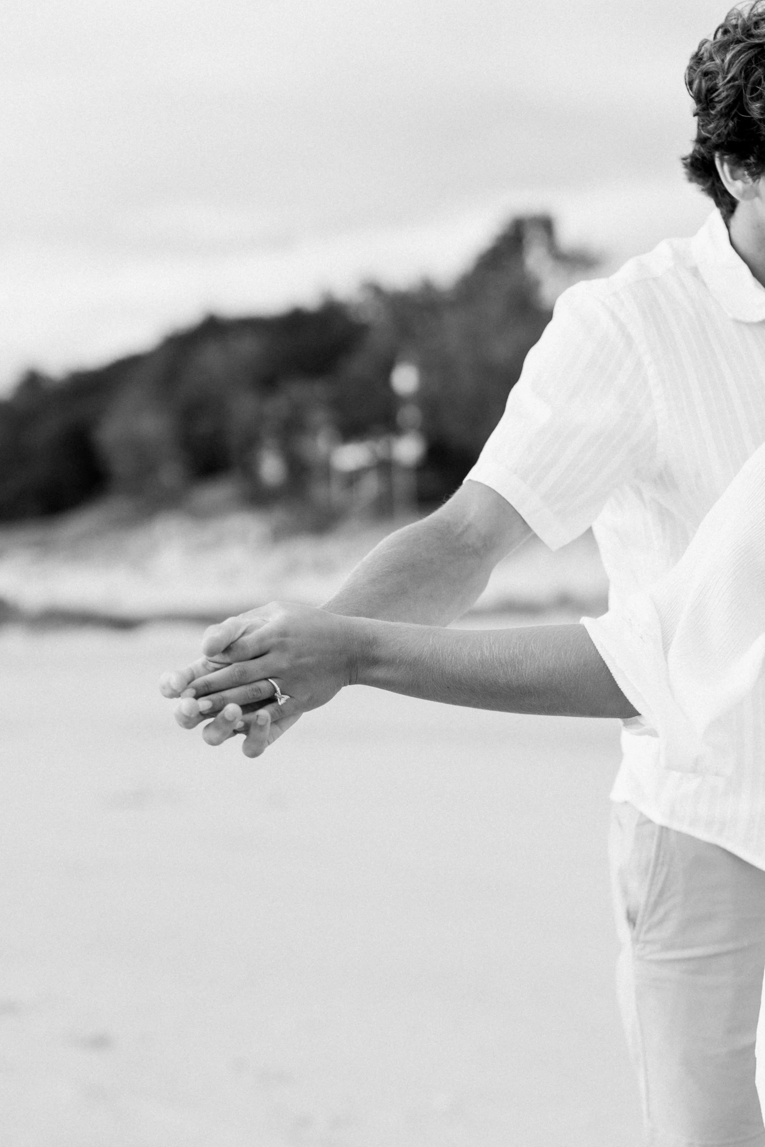Lake Michigan Engagement Session | Michigan Weddings | Laurenda Marie Photography