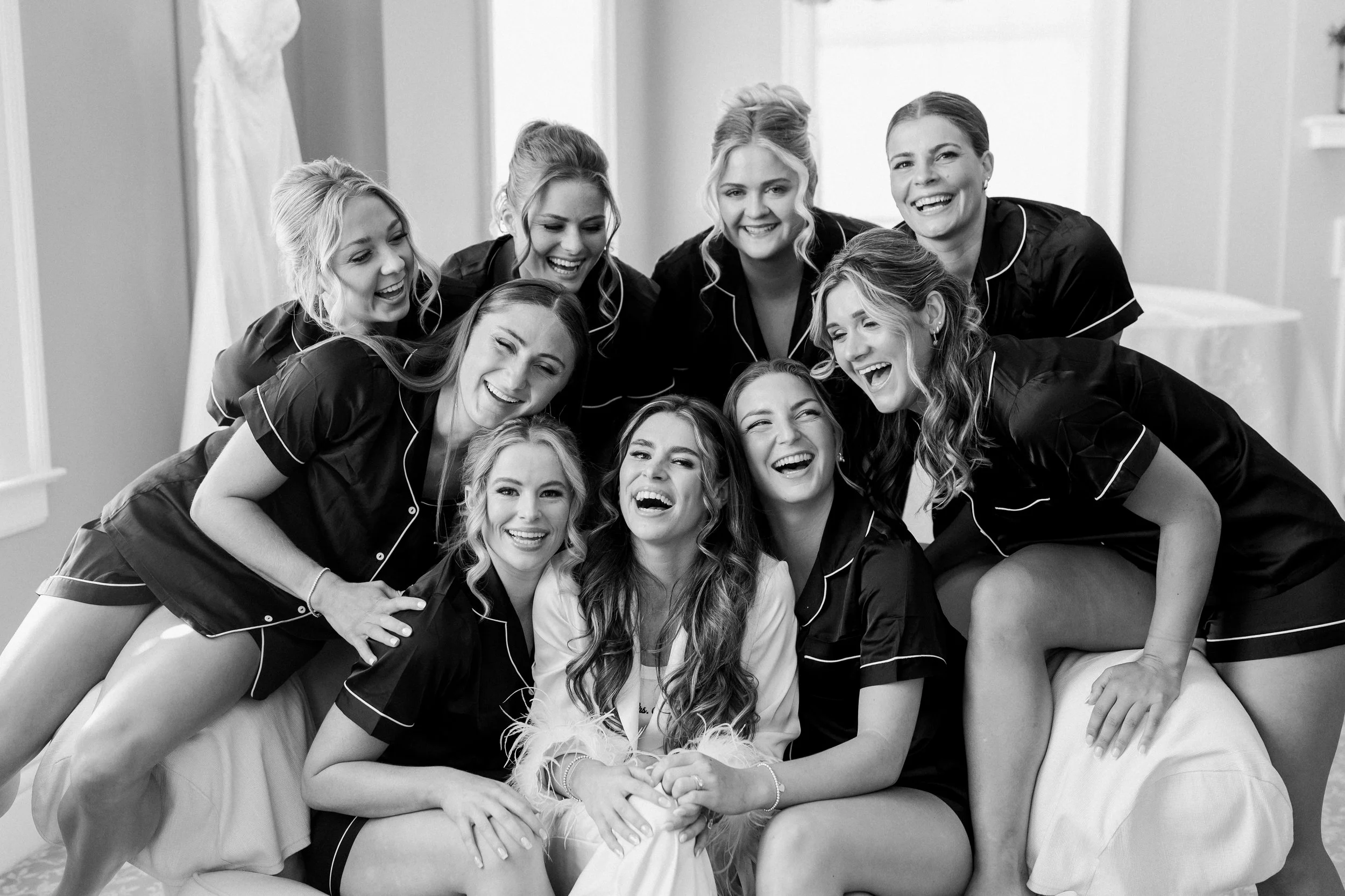 Cascade Hills Country Club Wedding | Grand Rapids, Michigan | Laurenda Marie Photography | Light and Airy, Timeless, Modern