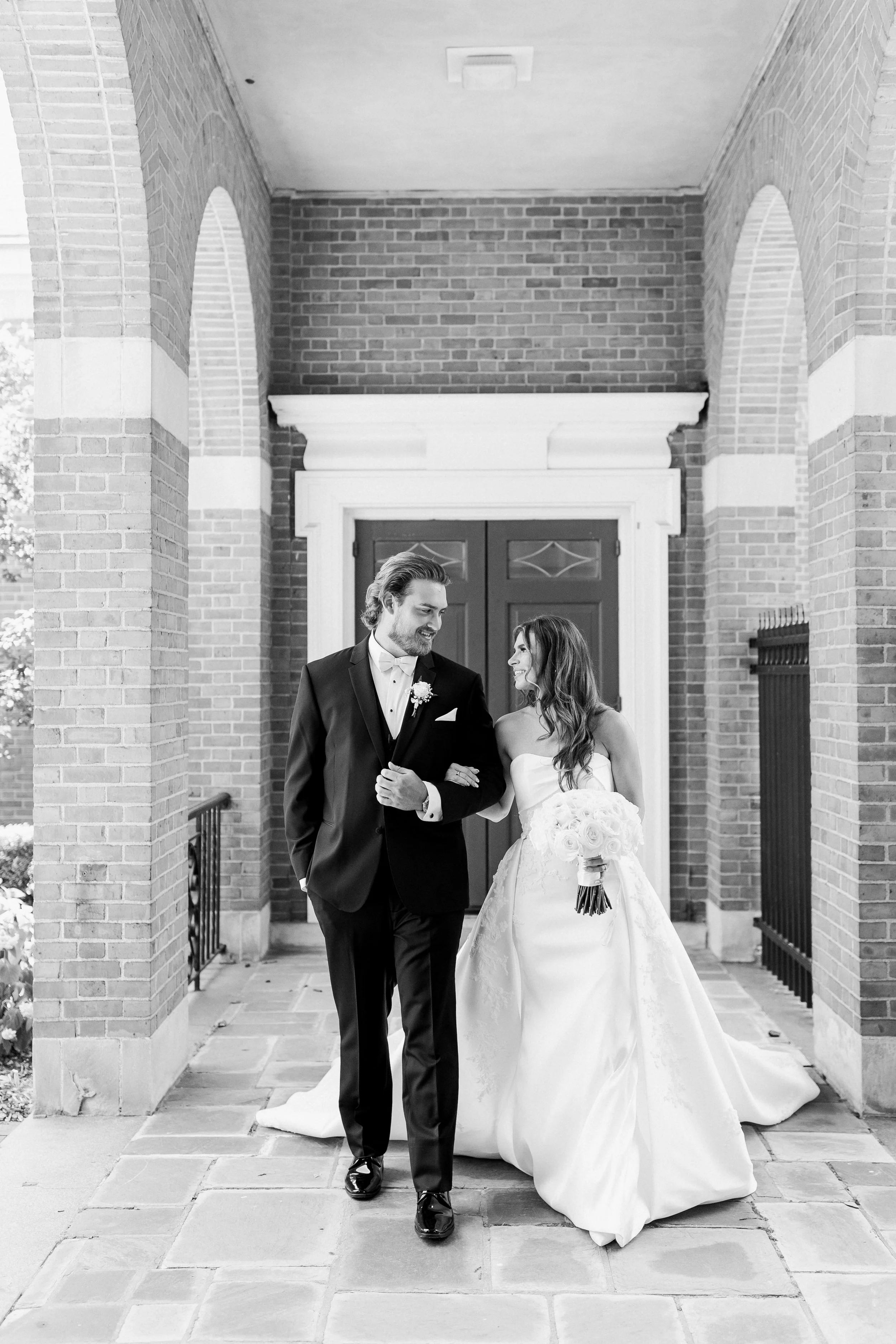 Cascade Hills Country Club Wedding | Grand Rapids, Michigan | Laurenda Marie Photography | Light and Airy, Timeless, Modern