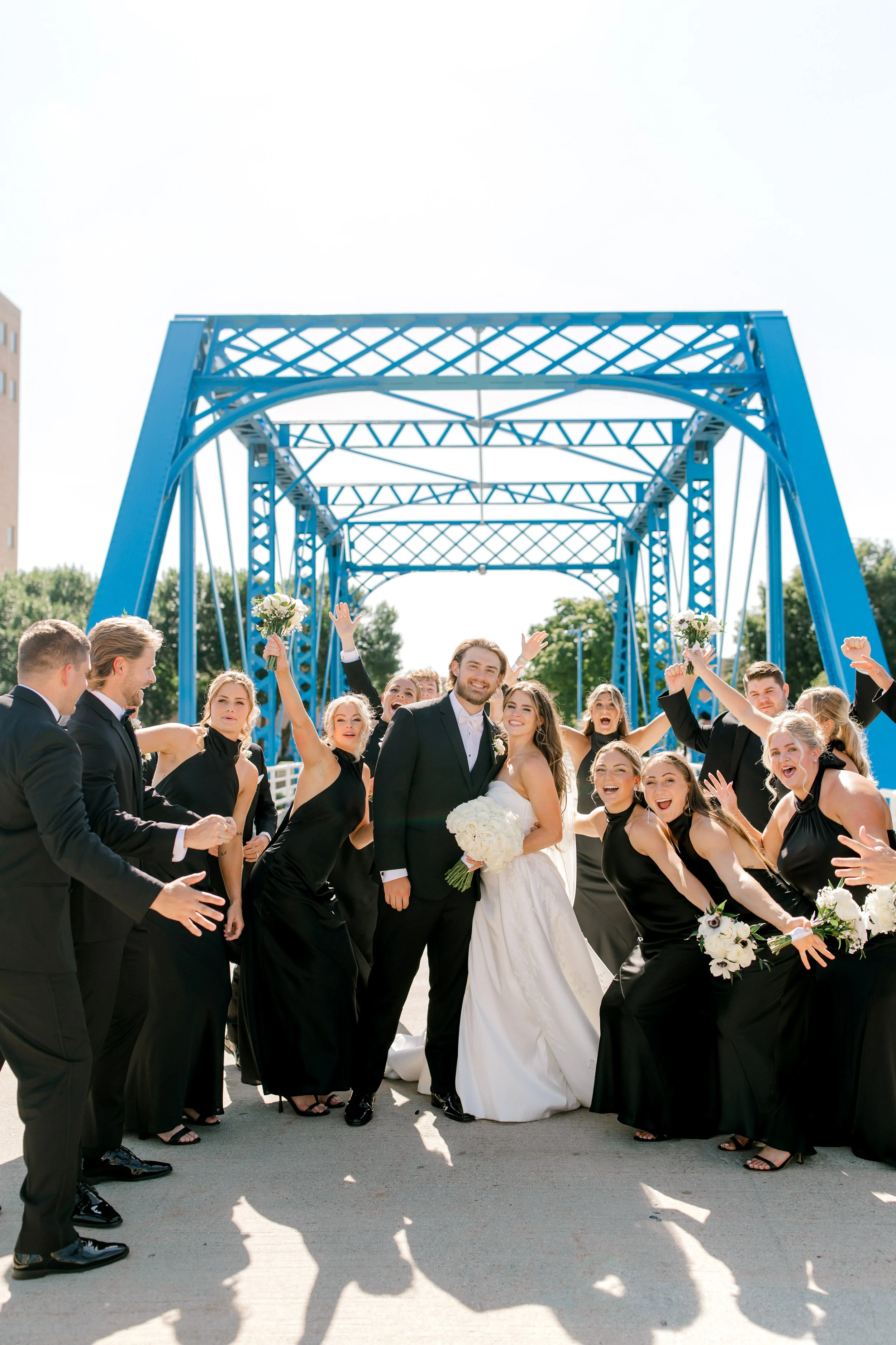 Cascade Hills Country Club Wedding | Grand Rapids, Michigan | Laurenda Marie Photography | Light and Airy, Timeless, Modern