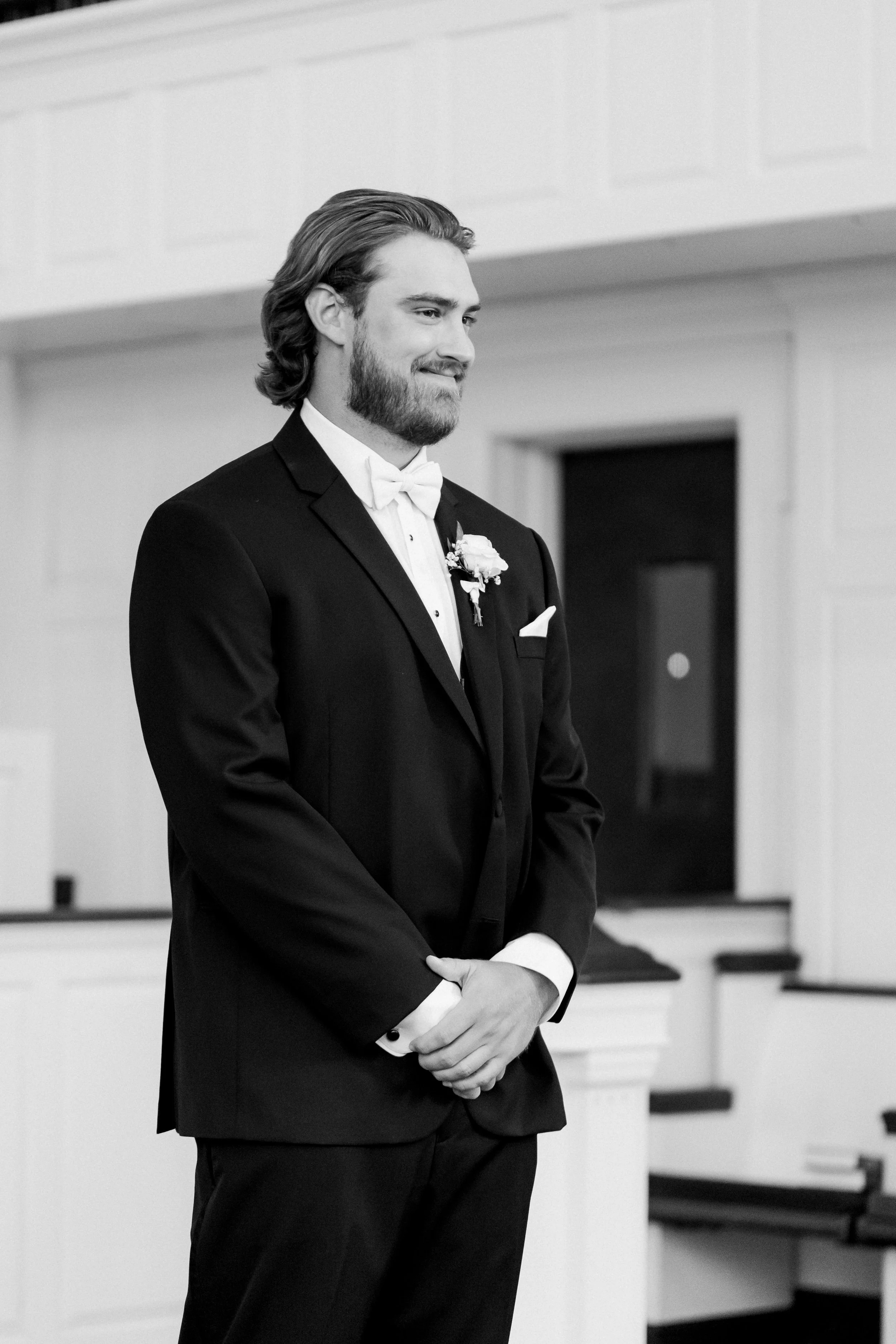 Cascade Hills Country Club Wedding | Grand Rapids, Michigan | Laurenda Marie Photography | Light and Airy, Timeless, Modern