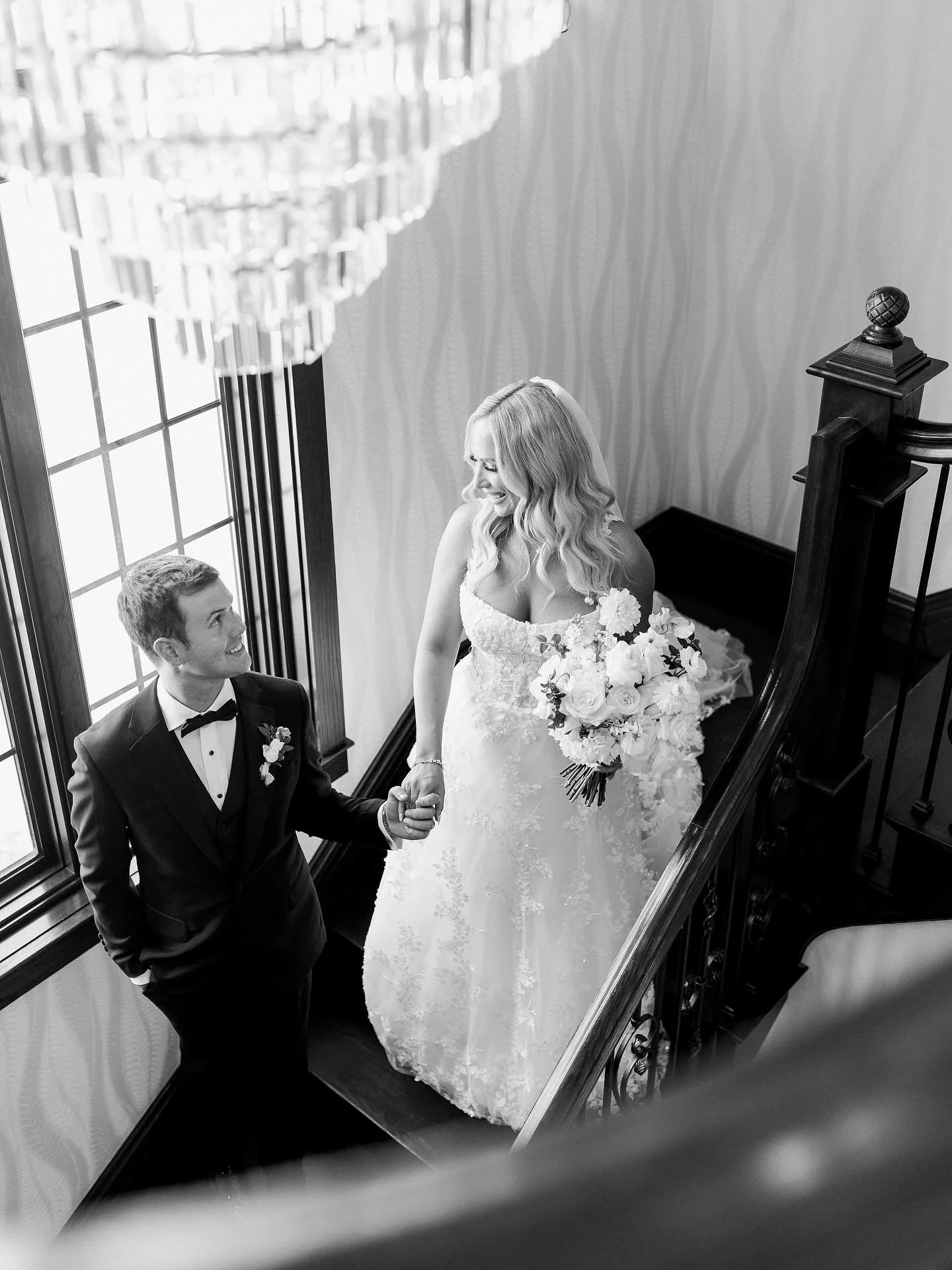 Black and white goodness 🖤🤍

#Laurendamariephotography #risingtide #grandrapidsweddingphotographer #westmichiganweddingphotographer #theprettyblog #stylemepretty  #laurendamariebrides #naturallightphotographer #lightandairy #naturallightphotography