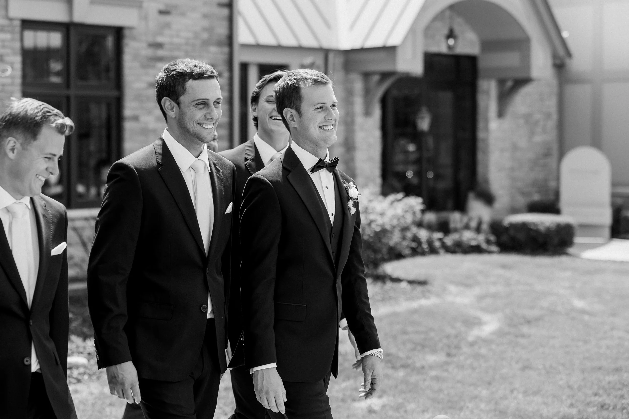 Timeless, Romantic Wedding at Venue3Two | Laurenda Marie Photography | Michigan Wedding Photographer