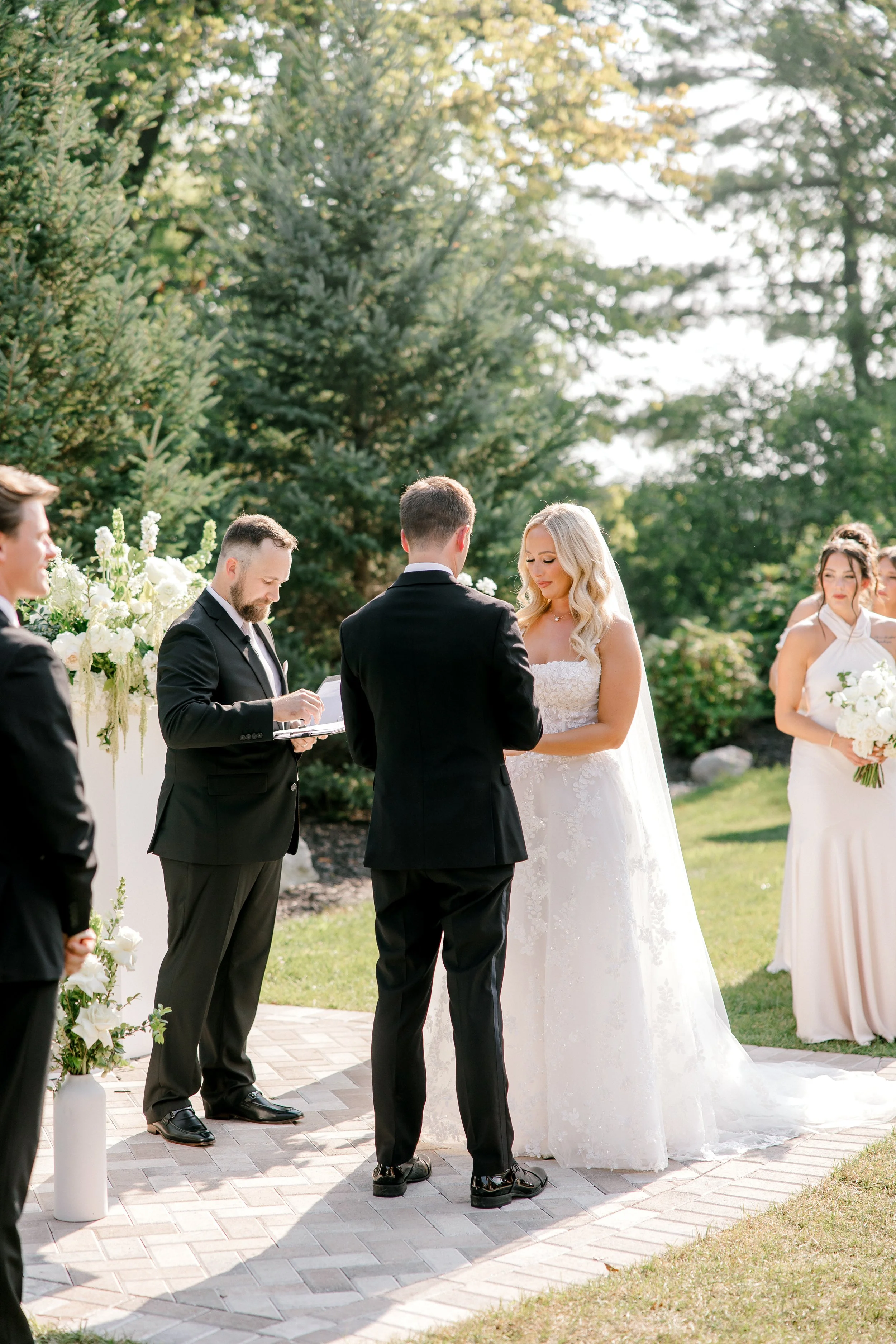 Timeless, Romantic Wedding at Venue3Two | Laurenda Marie Photography | Michigan Wedding Photographer