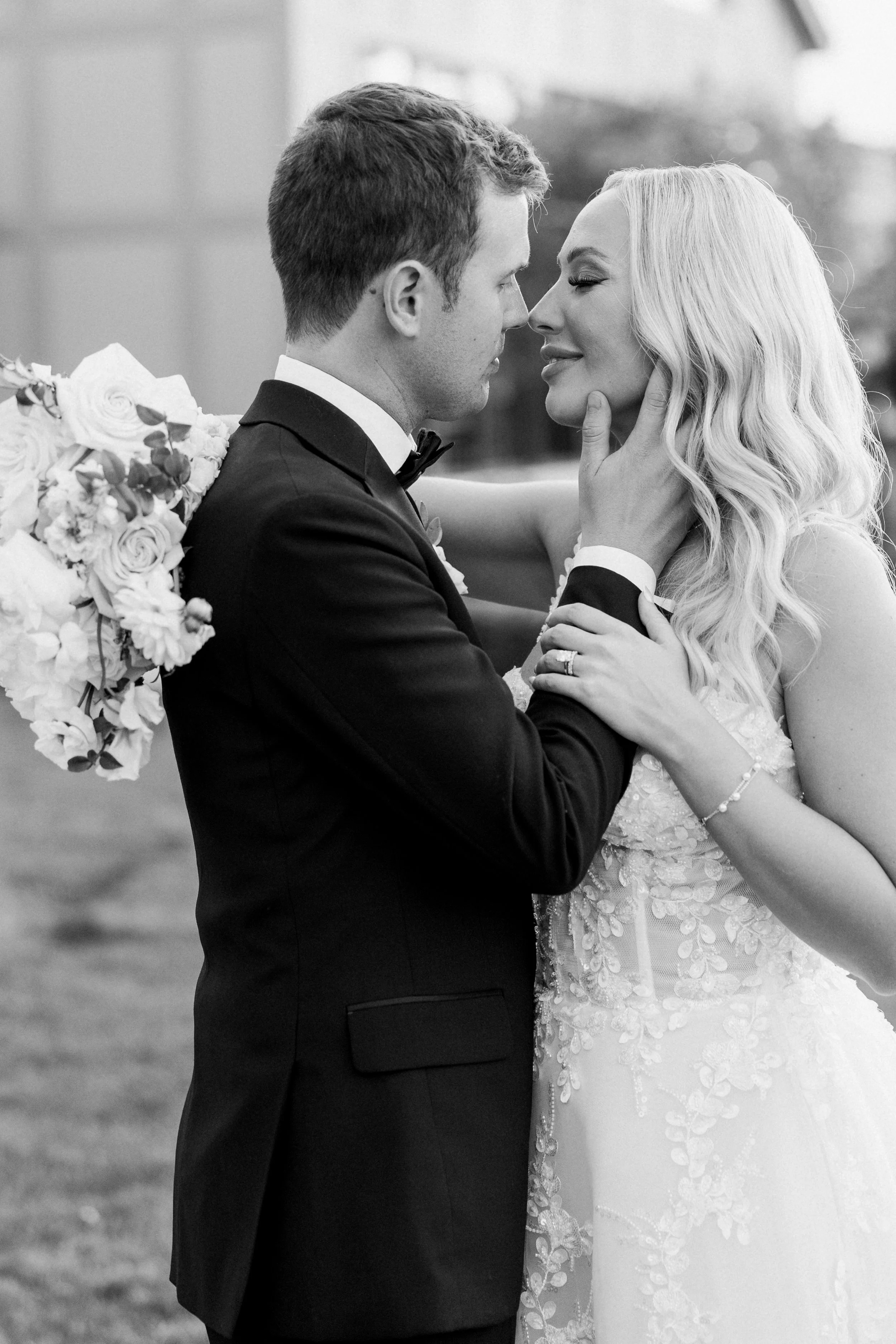 Timeless, Romantic Wedding at Venue3Two | Laurenda Marie Photography | Michigan Wedding Photographer