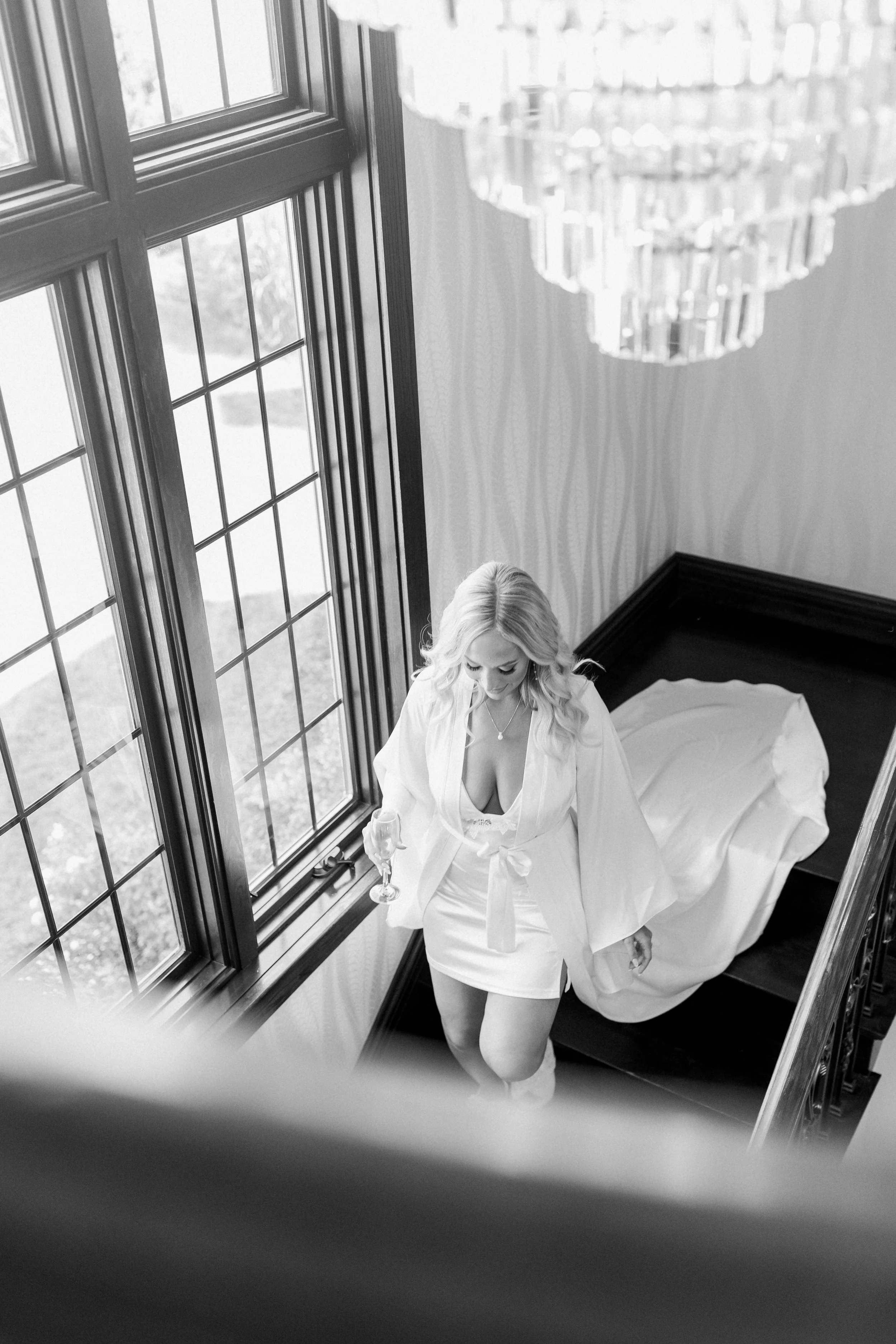 Timeless, Romantic Wedding at Venue3Two | Laurenda Marie Photography | Michigan Wedding Photographer