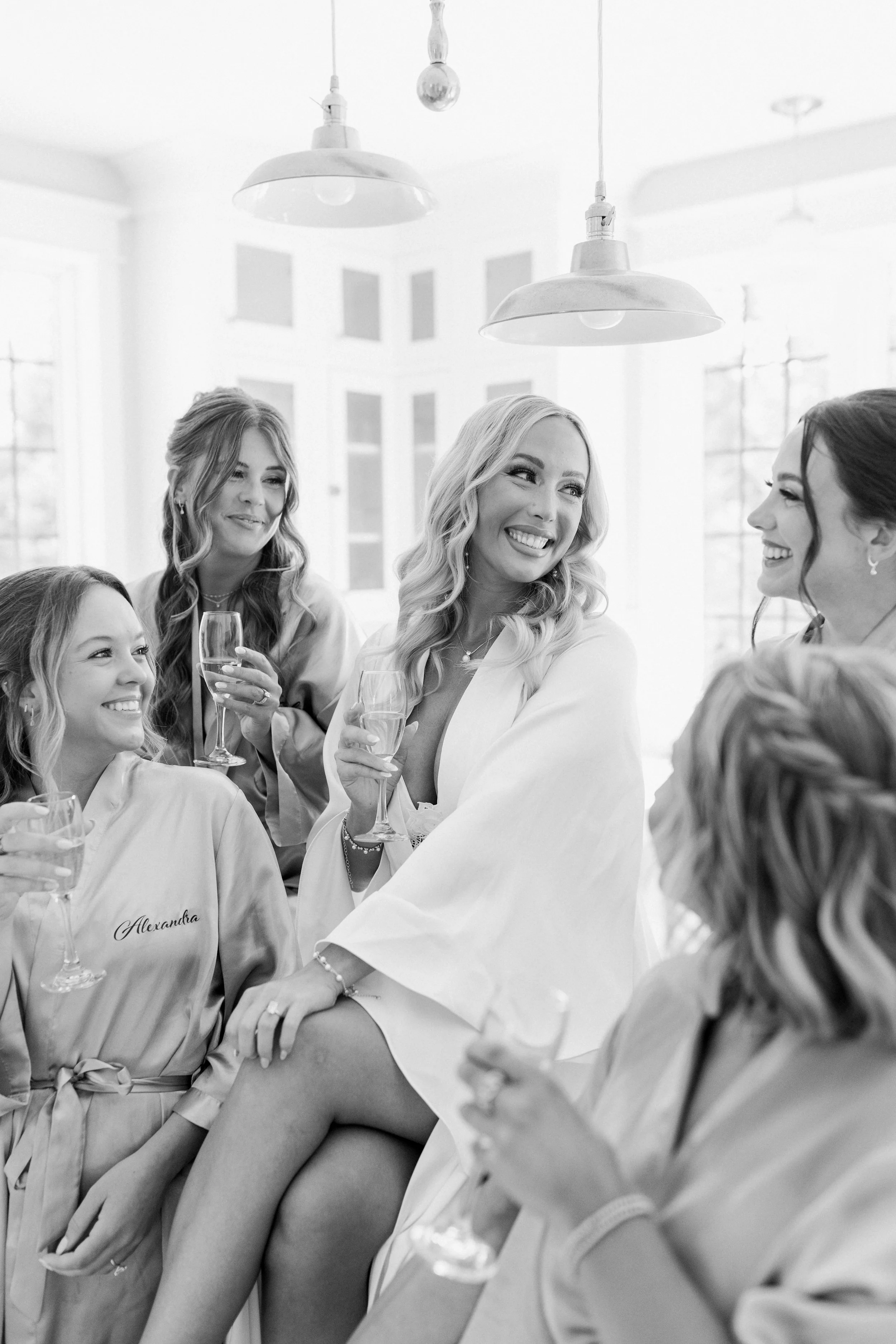 Timeless, Romantic Wedding at Venue3Two | Laurenda Marie Photography | Michigan Wedding Photographer