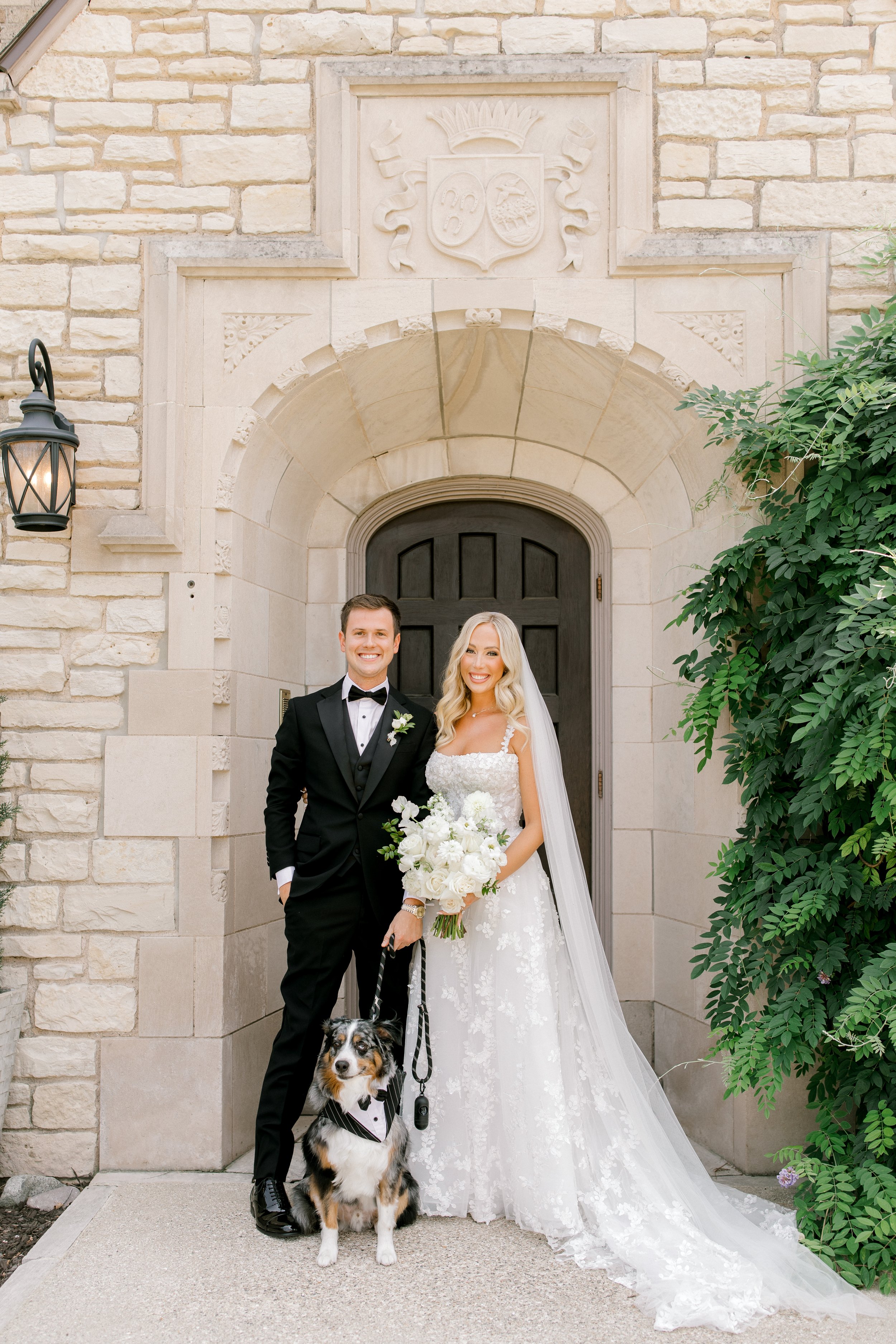 Timeless, Romantic Wedding at Venue3Two | Laurenda Marie Photography | Michigan Wedding Photographer