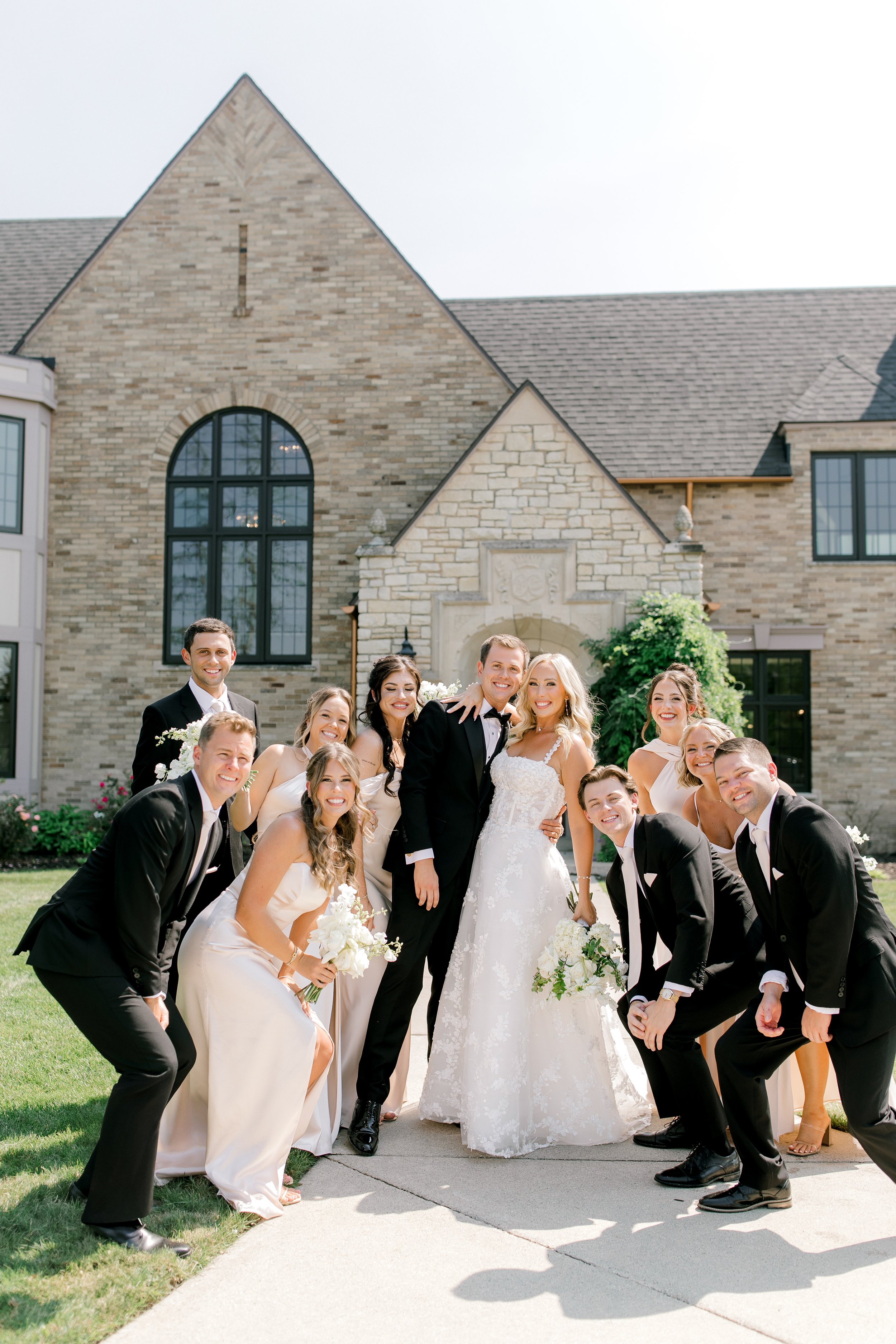 Timeless, Romantic Wedding at Venue3Two | Laurenda Marie Photography | Michigan Wedding Photographer