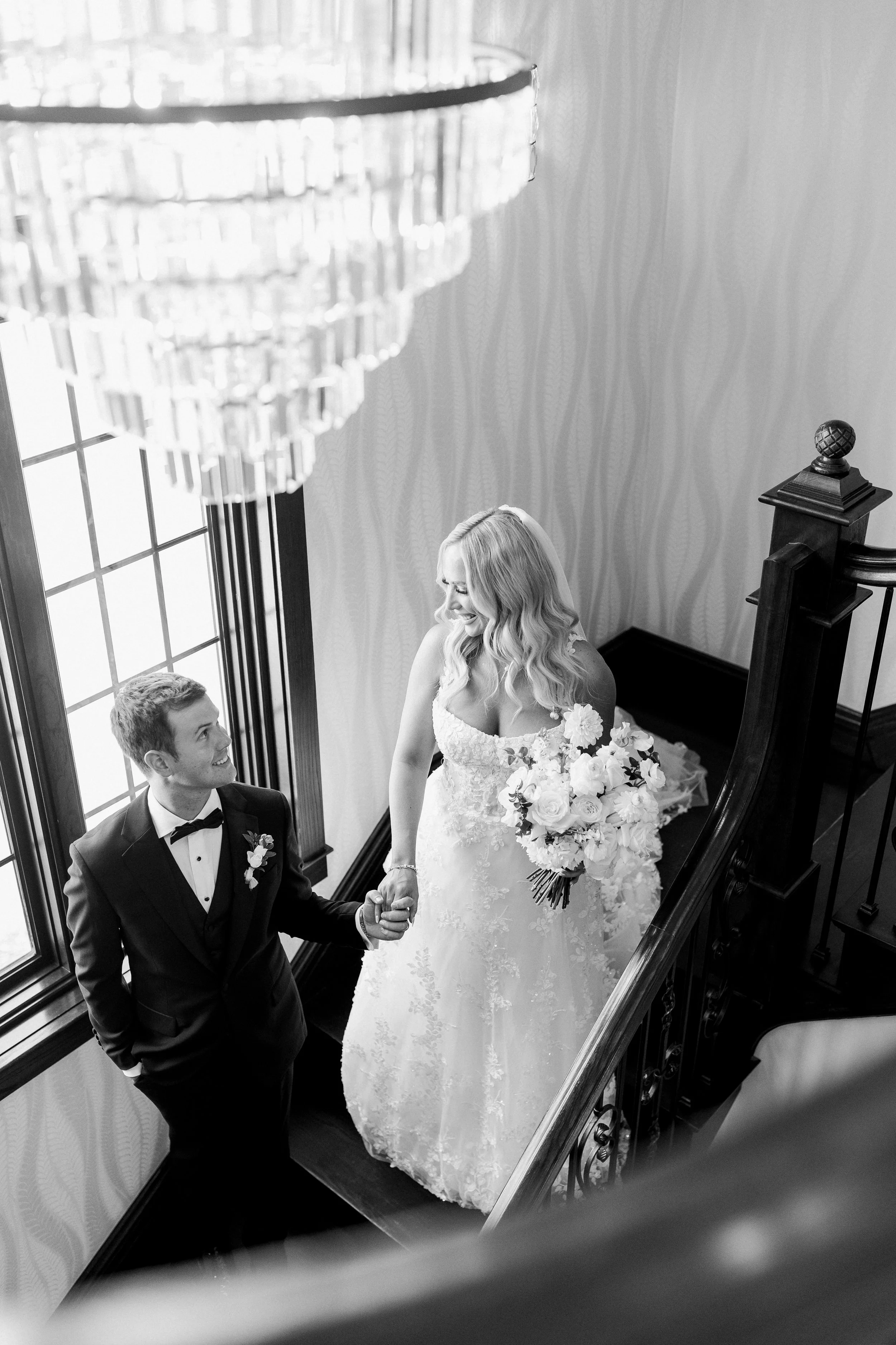 Timeless, Romantic Wedding at Venue3Two | Laurenda Marie Photography | Michigan Wedding Photographer