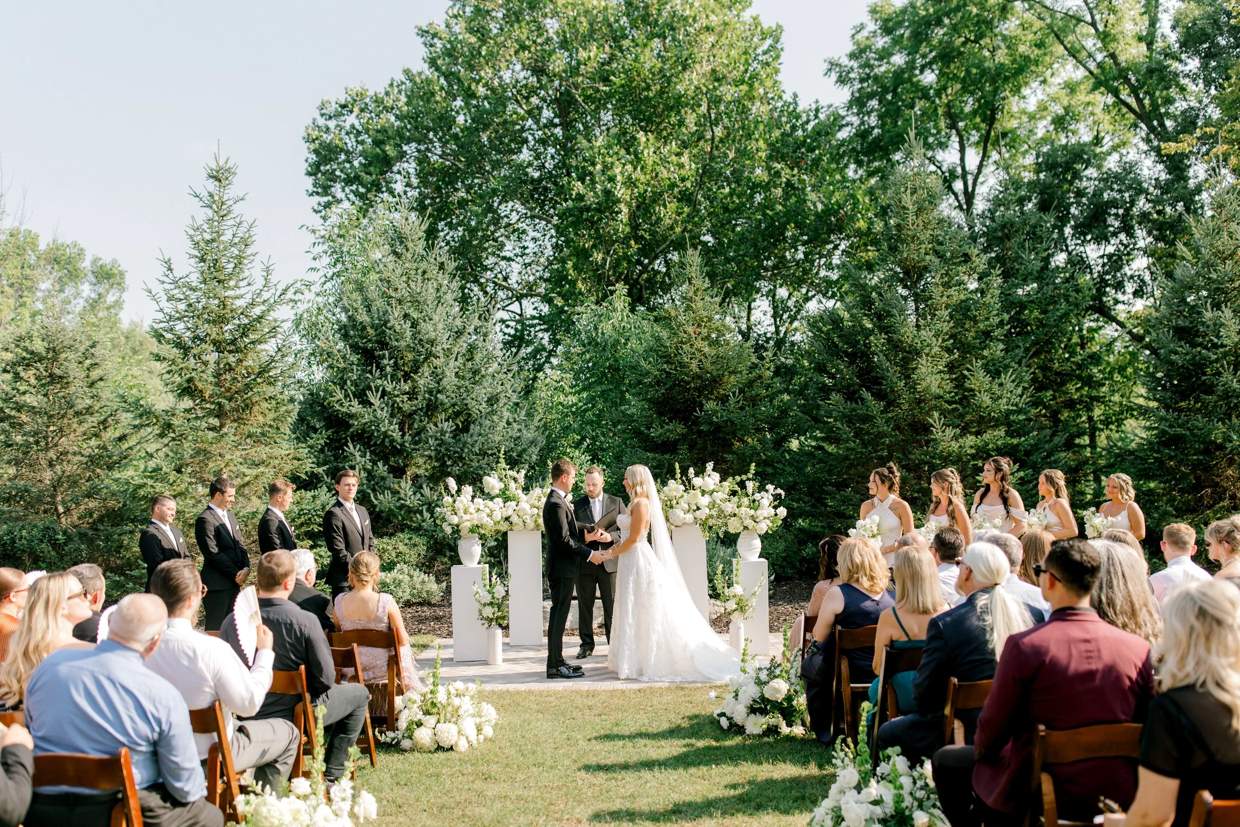 Timeless, Romantic Wedding at Venue3Two | Laurenda Marie Photography | Michigan Wedding Photographer