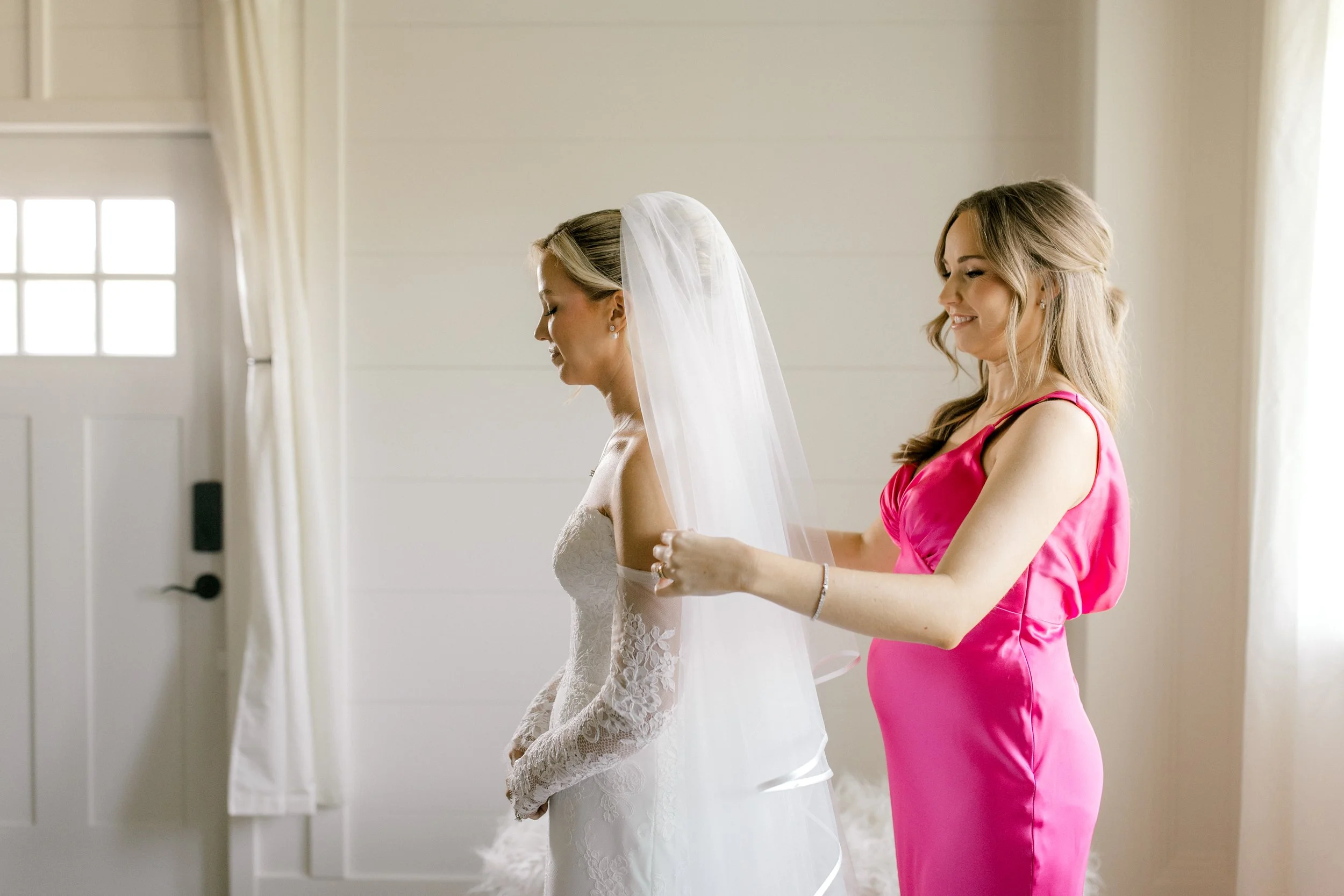Modern Wedding at Etre Farms in St. Joseph Michigan | Laurenda Marie Photography | West Michigan + Chicago Wedding Photography