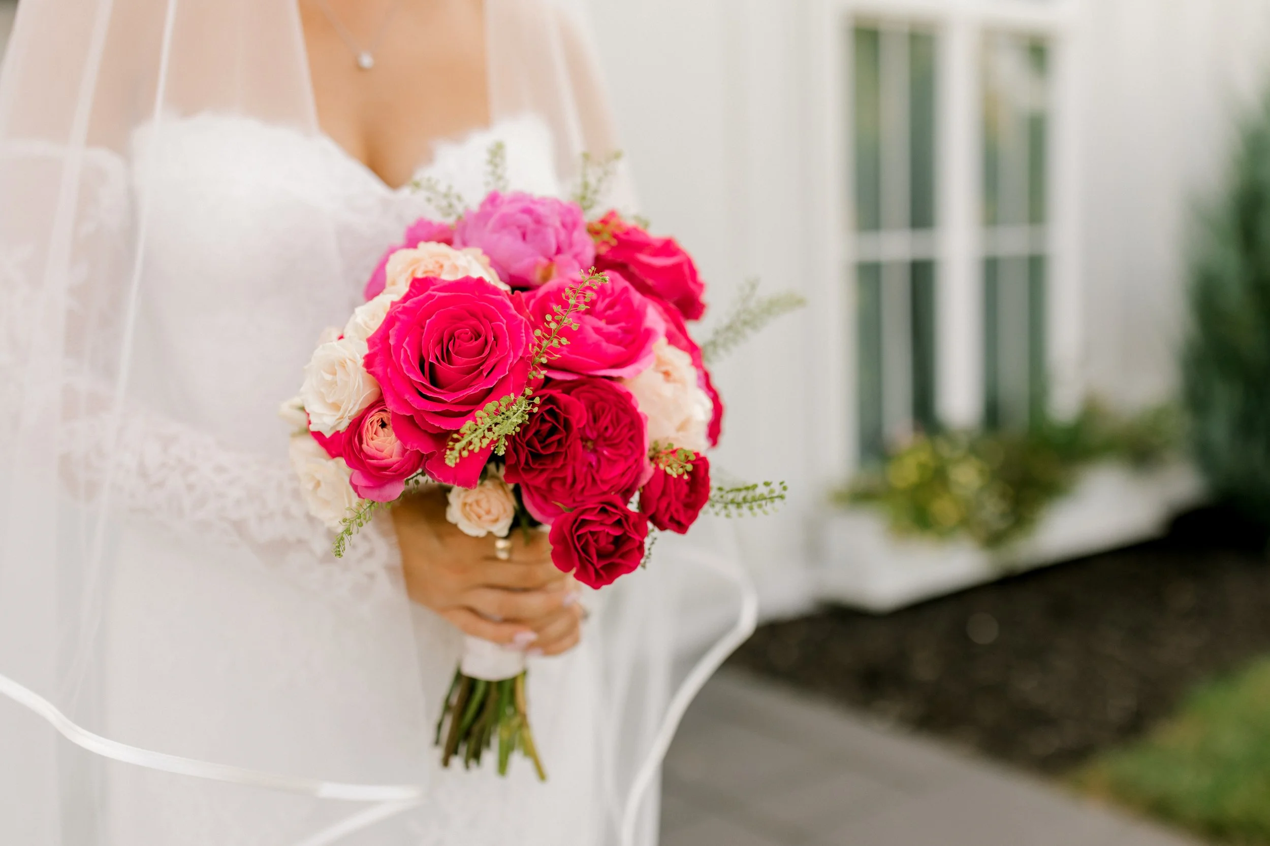 Modern Wedding at Etre Farms in St. Joseph Michigan | Laurenda Marie Photography | West Michigan + Chicago Wedding Photography