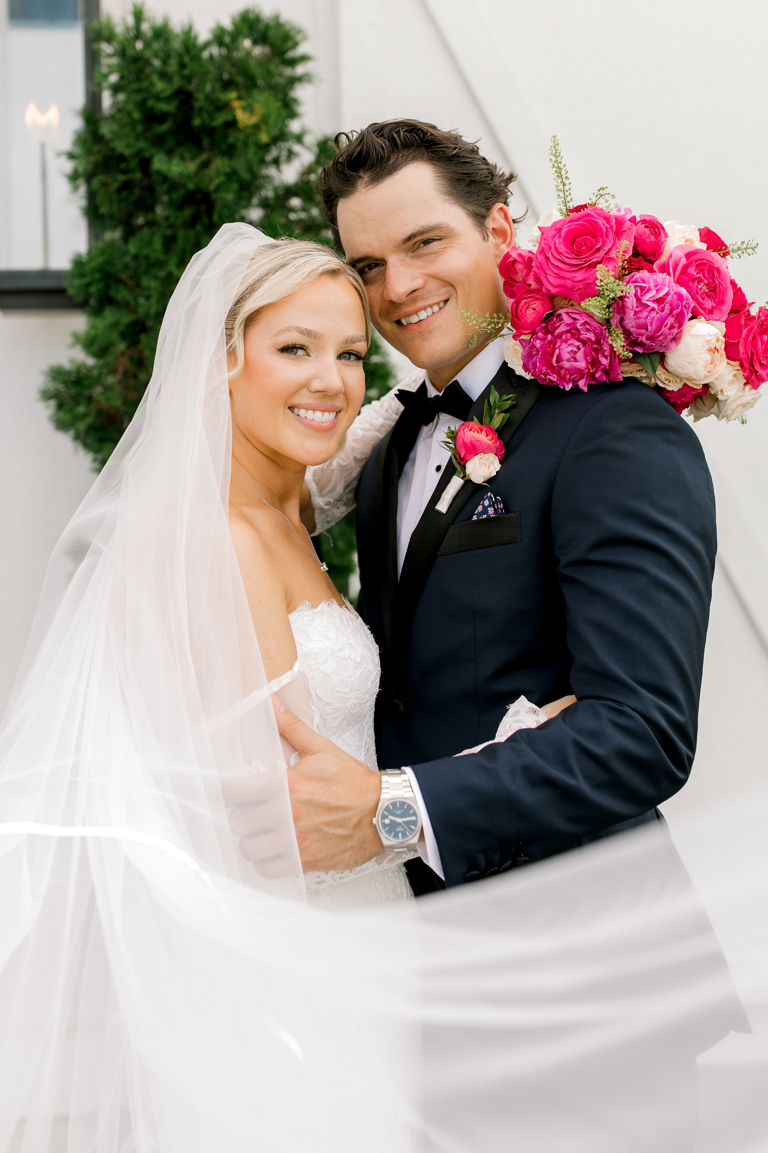 Modern Wedding at Etre Farms in St. Joseph Michigan | Laurenda Marie Photography | West Michigan + Chicago Wedding Photography