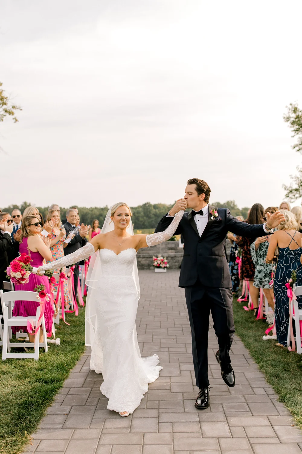Modern Wedding at Etre Farms in St. Joseph Michigan | Laurenda Marie Photography | West Michigan + Chicago Wedding Photography