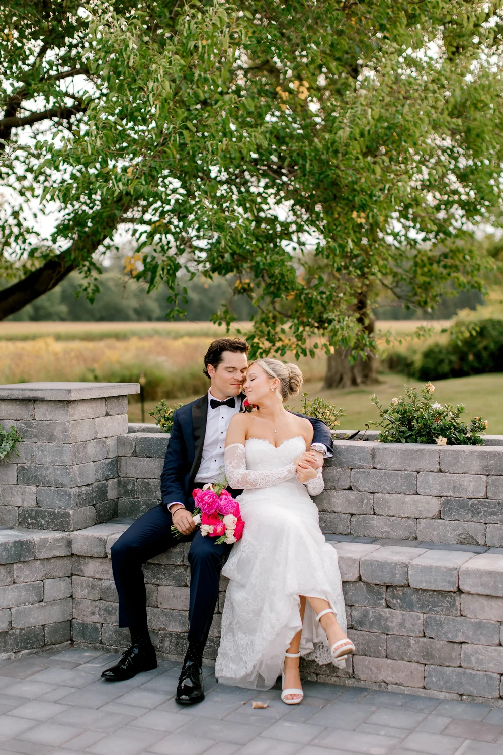 Modern Wedding at Etre Farms in St. Joseph Michigan | Laurenda Marie Photography | West Michigan + Chicago Wedding Photography