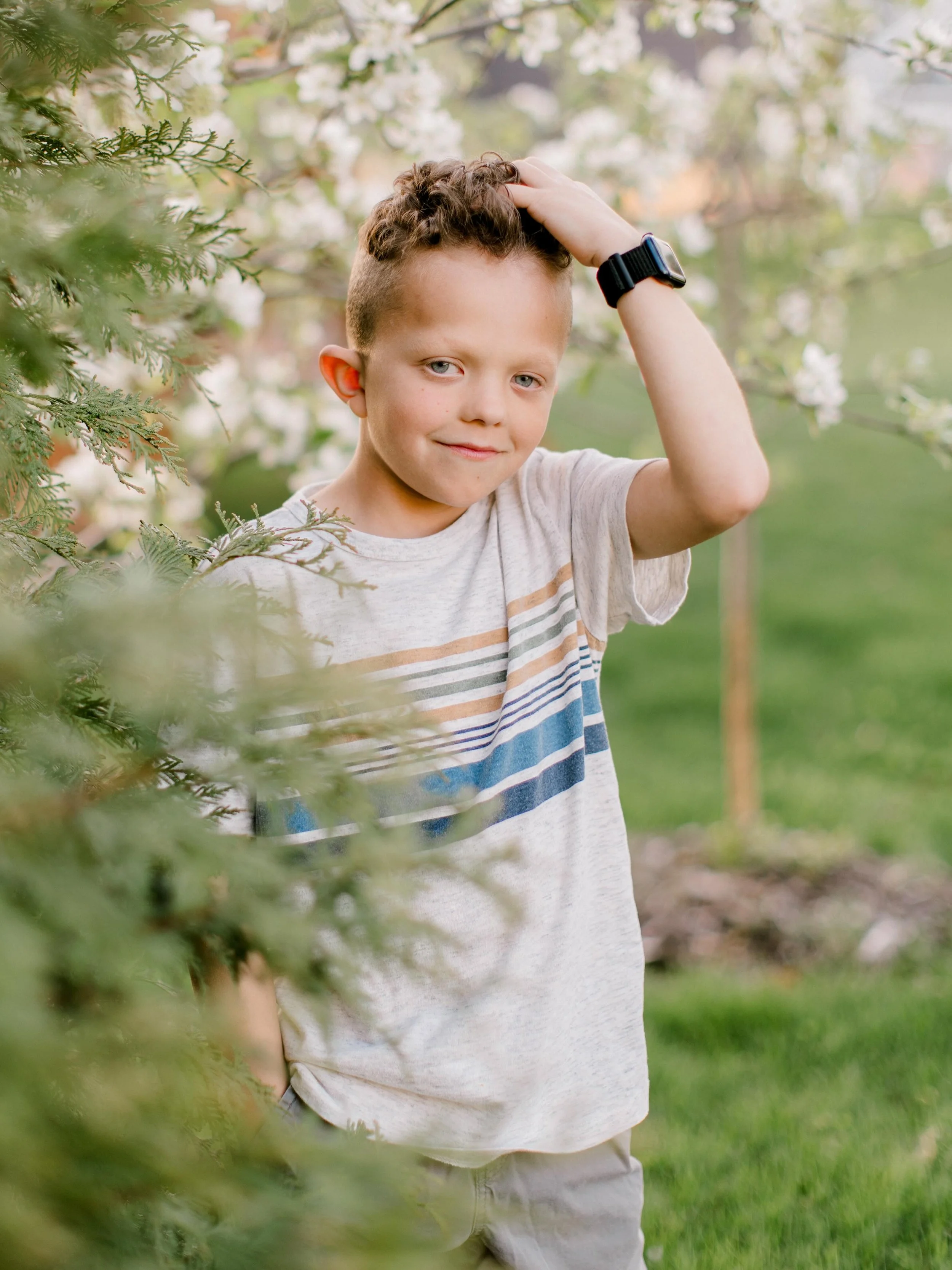 Asked my 10 year old to model for me a few weeks back when our apple trees were blooming in back. Happy he entertained me for a few minutes. 😁🙃

Sutton | 10 years old | 4th grade

#suttonreid #noonansyndrome #appleblossoms #michiganfamilyphotograph