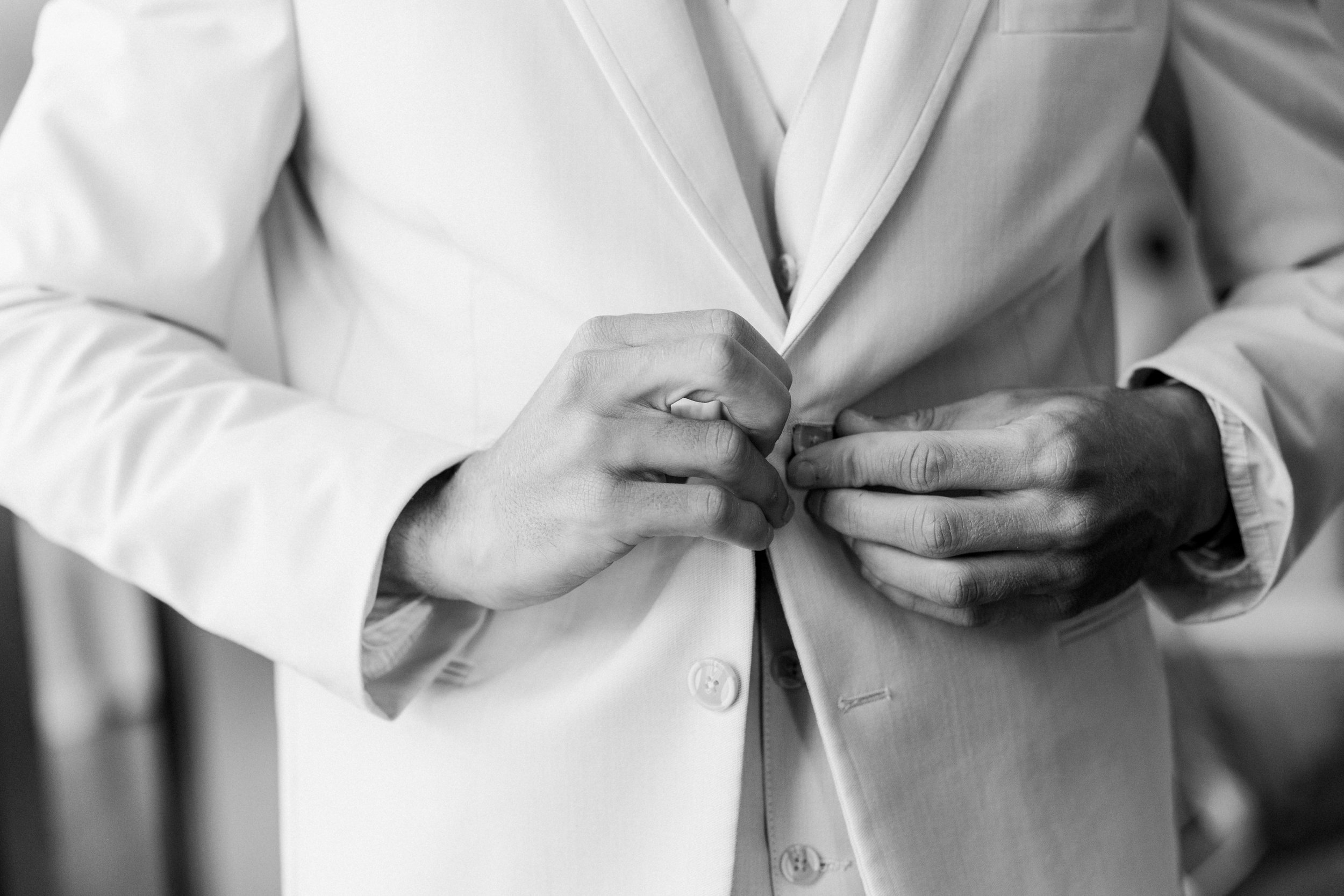 Timeless Wedding at Haven on the Farm | West Michigan Wedding Photographer | Laurenda Marie Photography