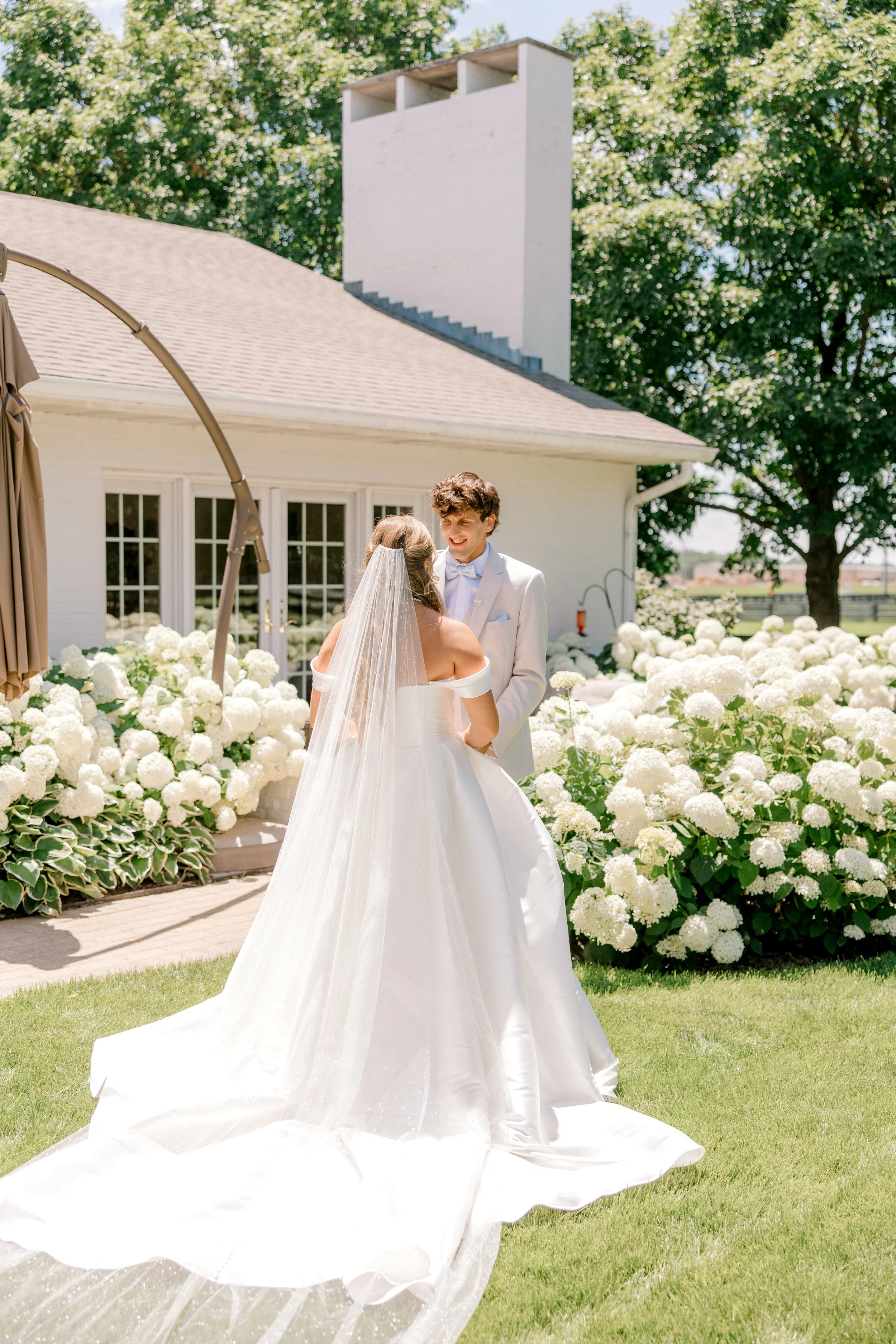 Timeless Wedding at Haven on the Farm | West Michigan Wedding Photographer | Laurenda Marie Photography