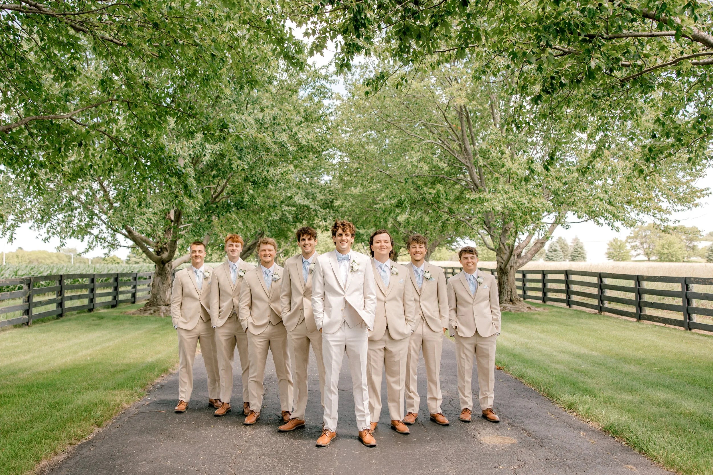 Timeless Wedding at Haven on the Farm | West Michigan Wedding Photographer | Laurenda Marie Photography