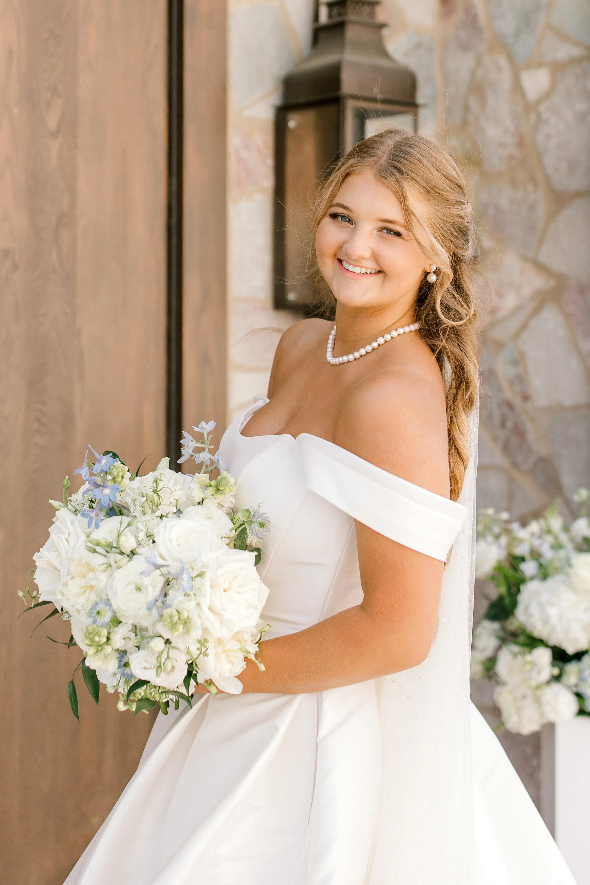 Timeless Wedding at Haven on the Farm | West Michigan Wedding Photographer | Laurenda Marie Photography