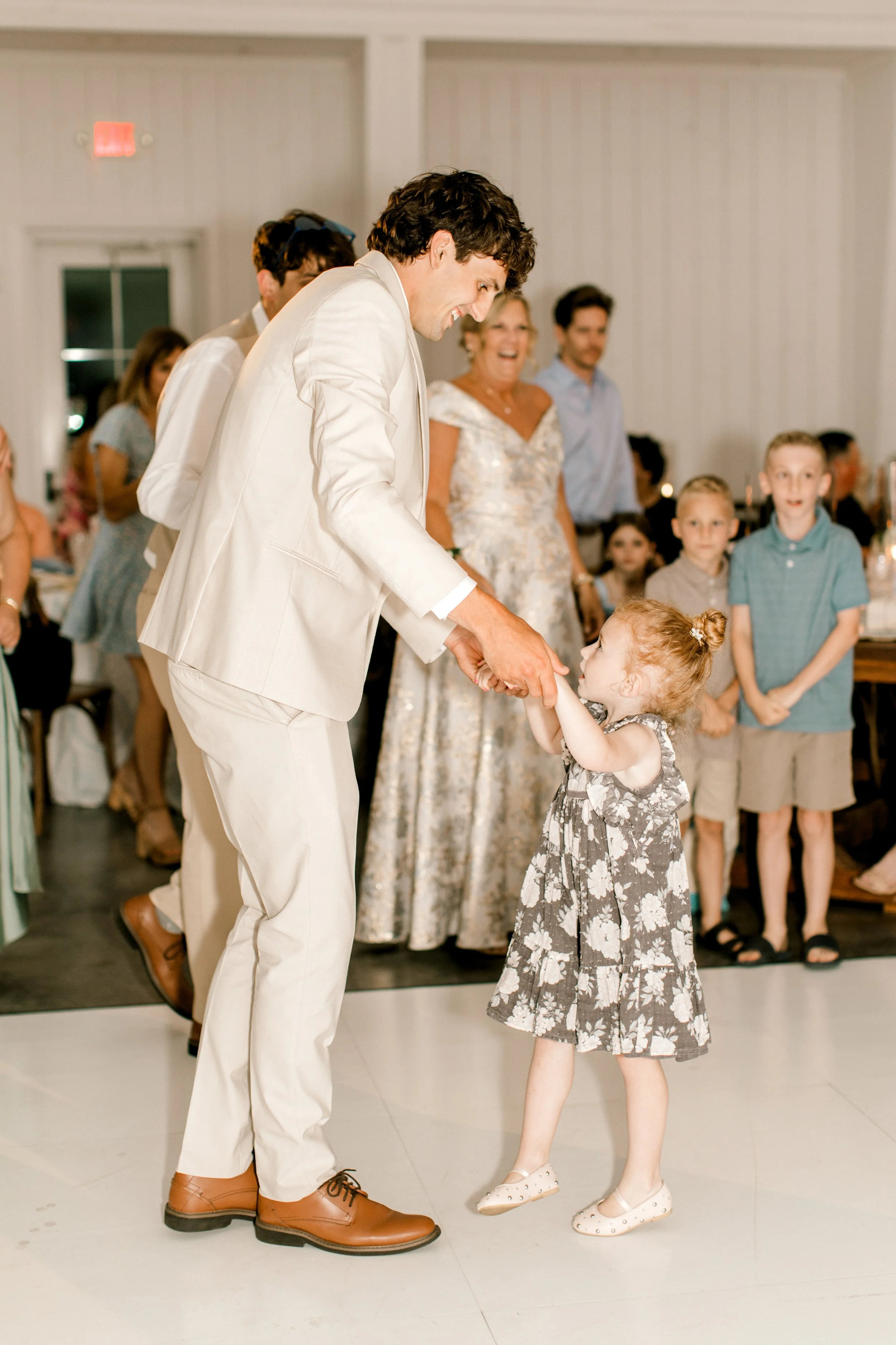 Timeless Wedding at Haven on the Farm | West Michigan Wedding Photographer | Laurenda Marie Photography