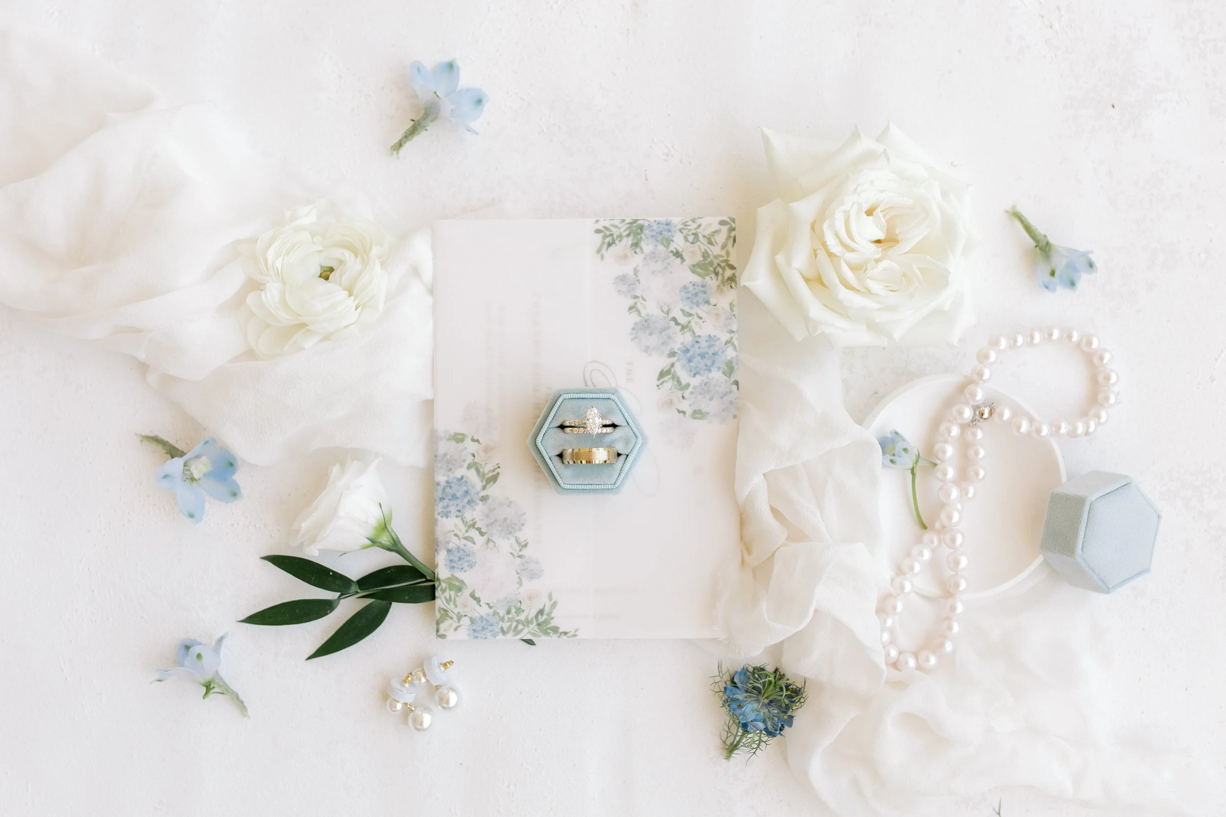 Timeless Wedding at Haven on the Farm | West Michigan Wedding Photographer | Laurenda Marie Photography