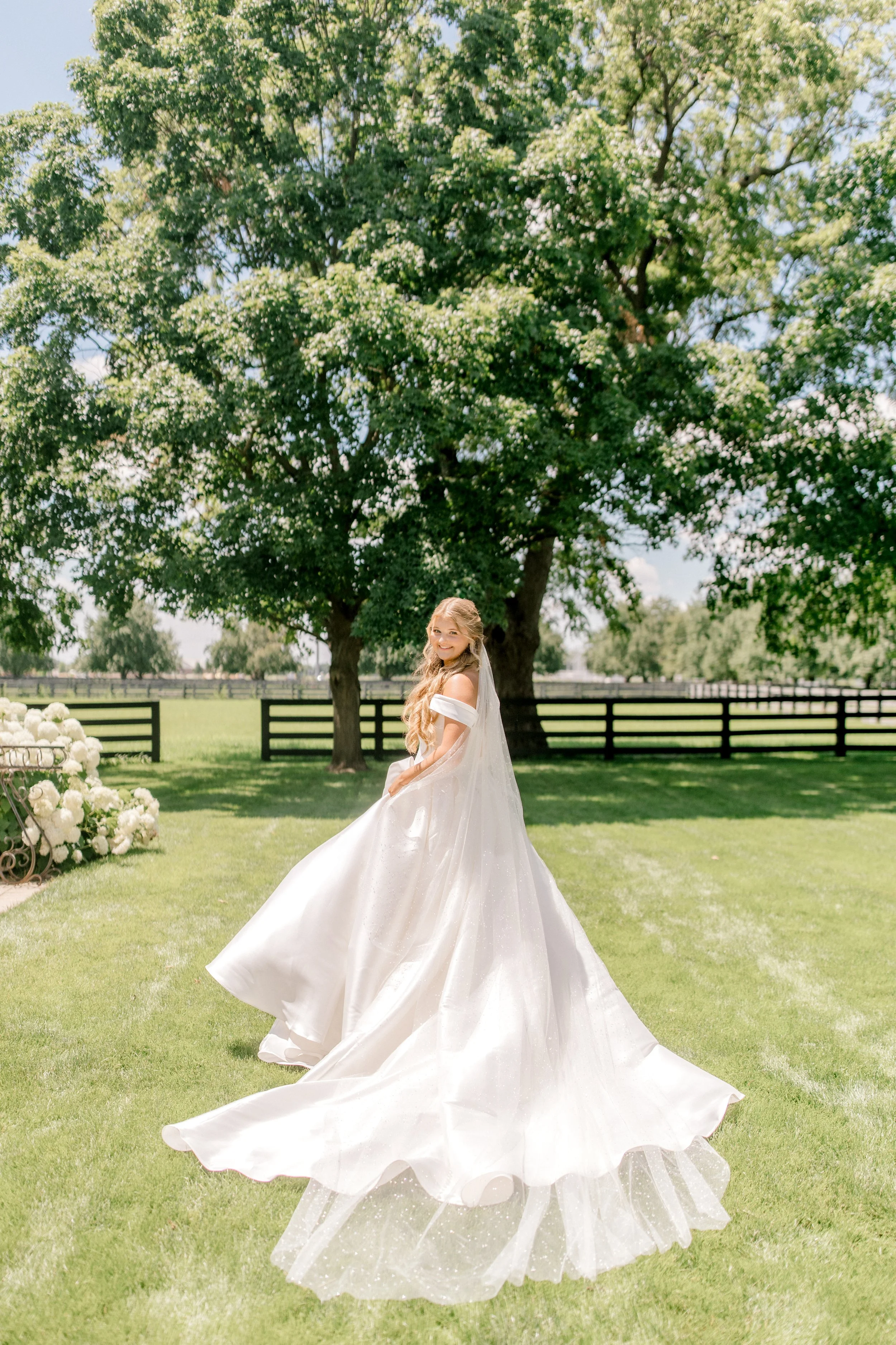 Timeless Wedding at Haven on the Farm | West Michigan Wedding Photographer | Laurenda Marie Photography