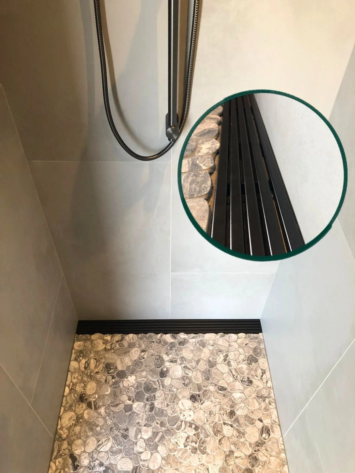 3 Wall mounted Shower Channel - grill 