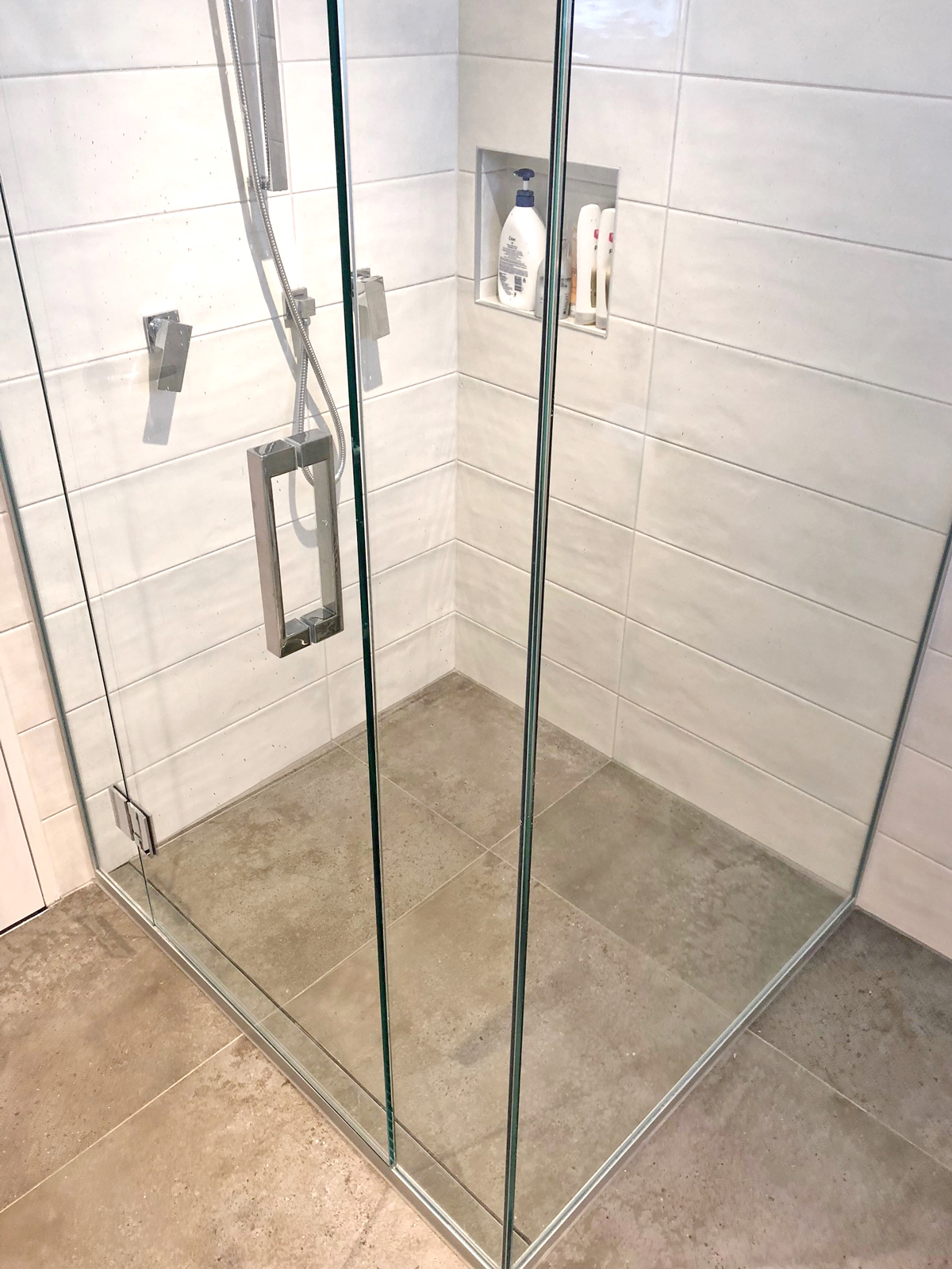 JESANI-Shower-Channel-Centre-2a.jpg
