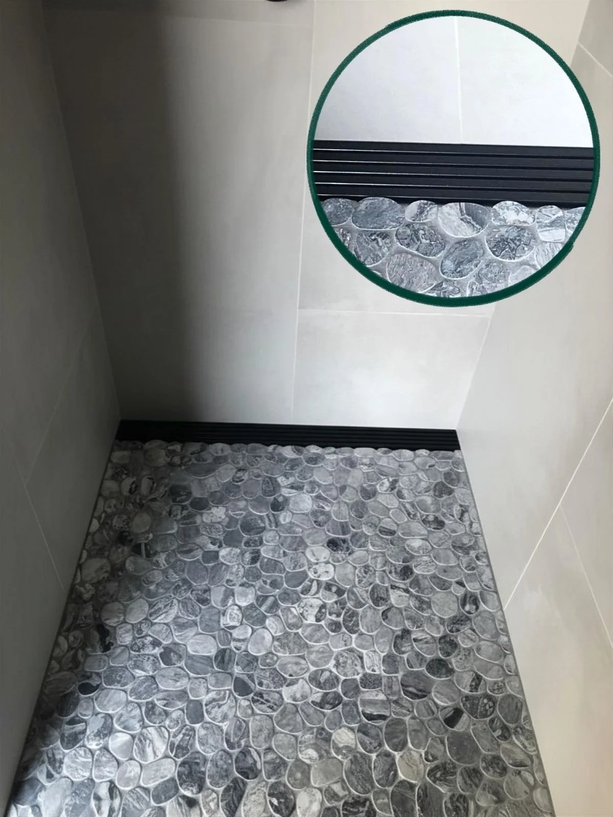 3 Wall mounted Shower Channel - grill 