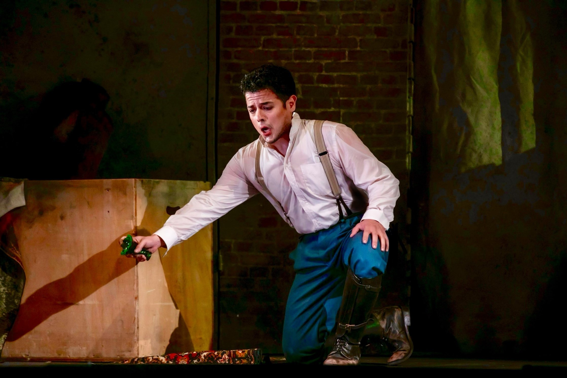 César Delgado as ‘Edgardo’ in Lucía di Lammermoor. (Regensburg Theater).