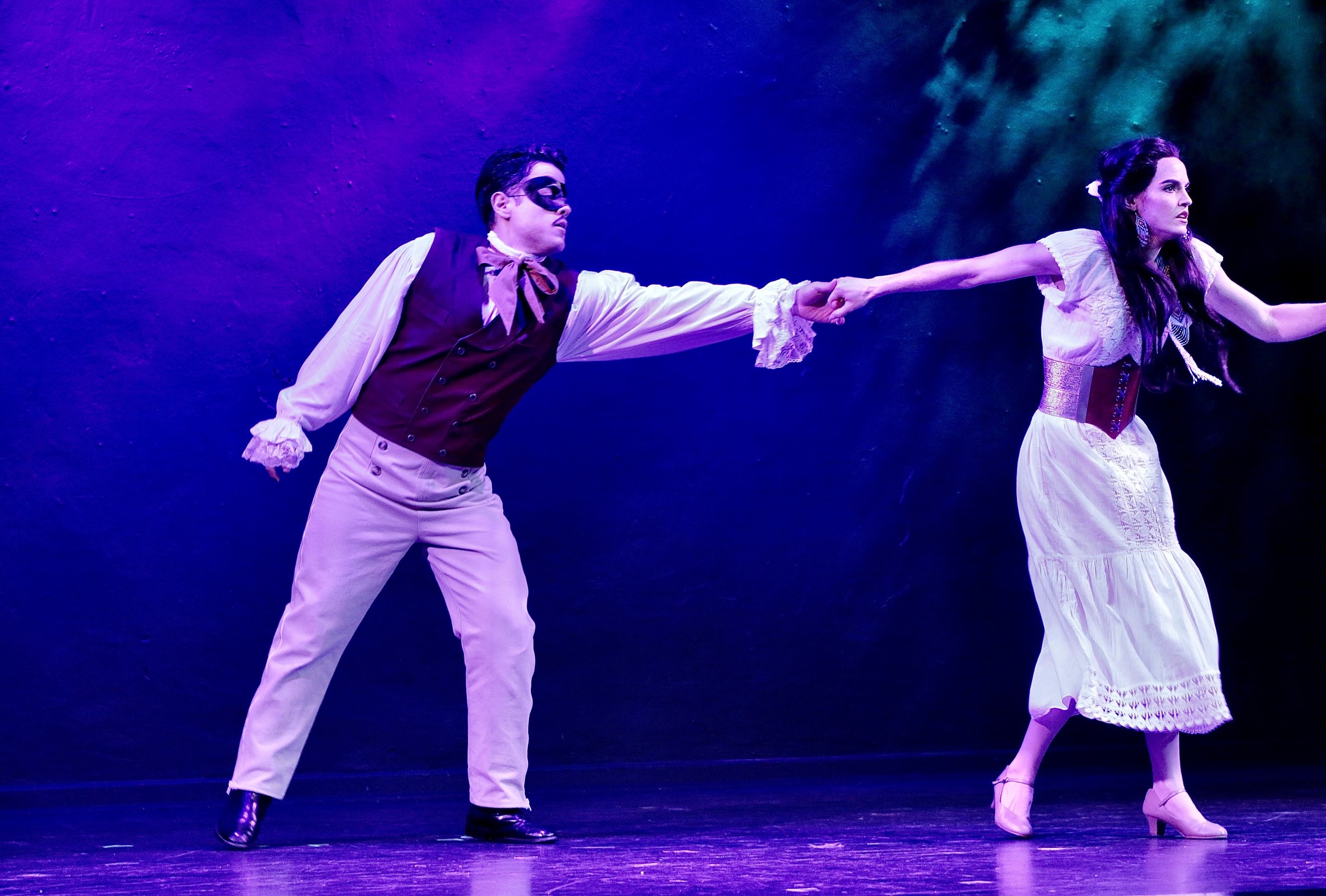 César Delgado as ‘Diego de la Vega’/Zorro in ZORRO. FWO. (World Premiere).