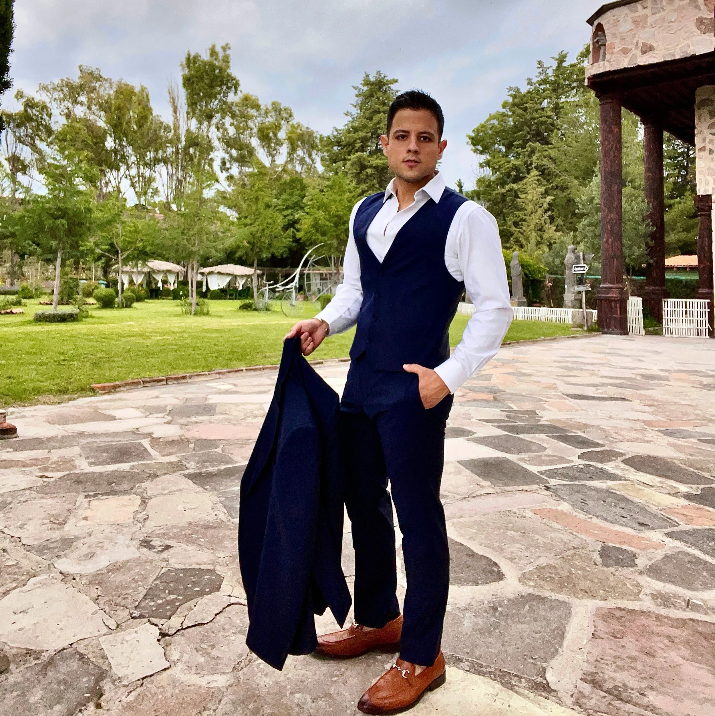 Bio — César Delgado