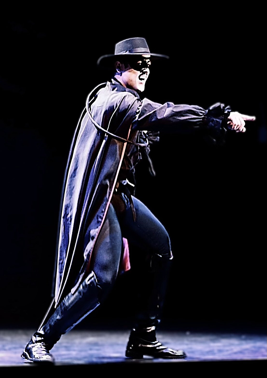 César Delgado as ‘Zorro’ in Zorro (FWO - World Premiere).