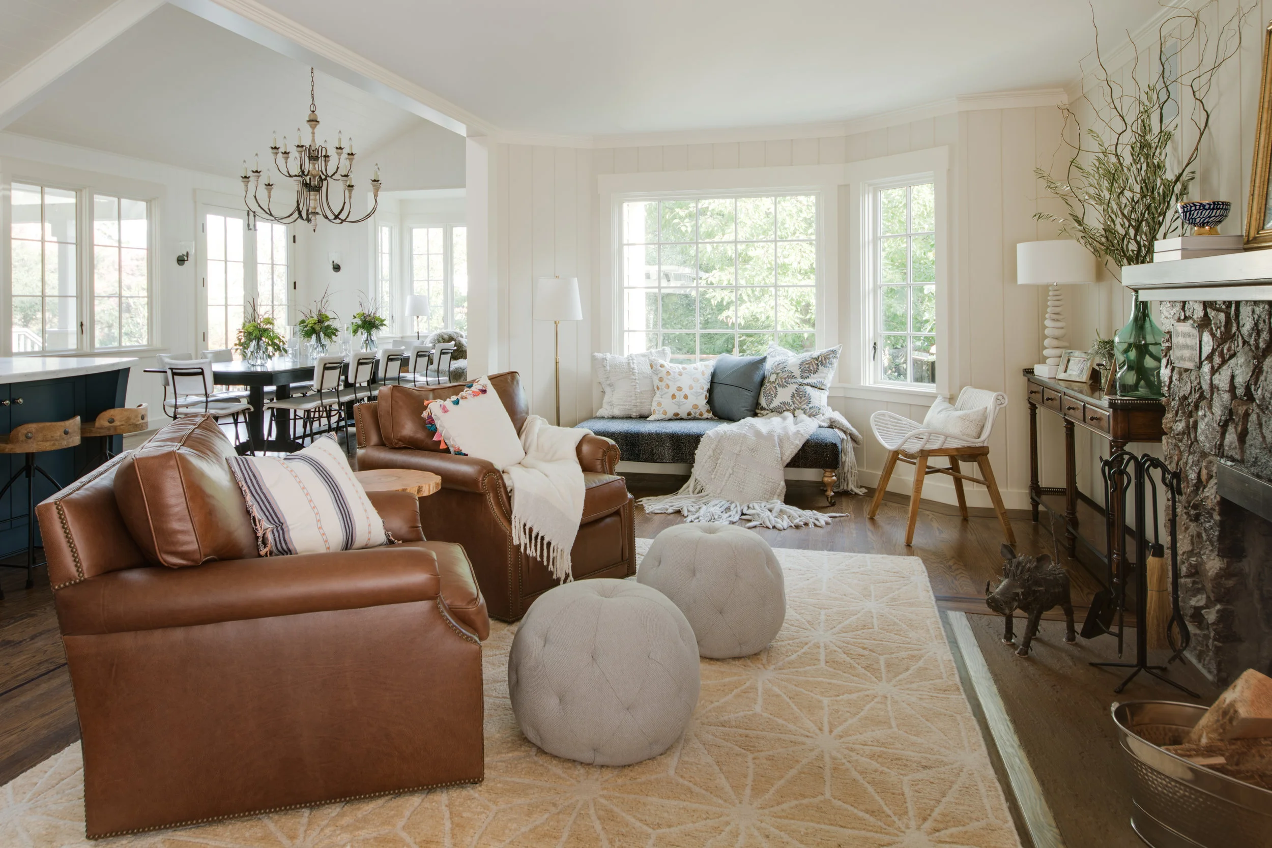 2016-11-21_JLinteriors_Birch_LivingRoom_v2-0005-dk4-HDR.jpg