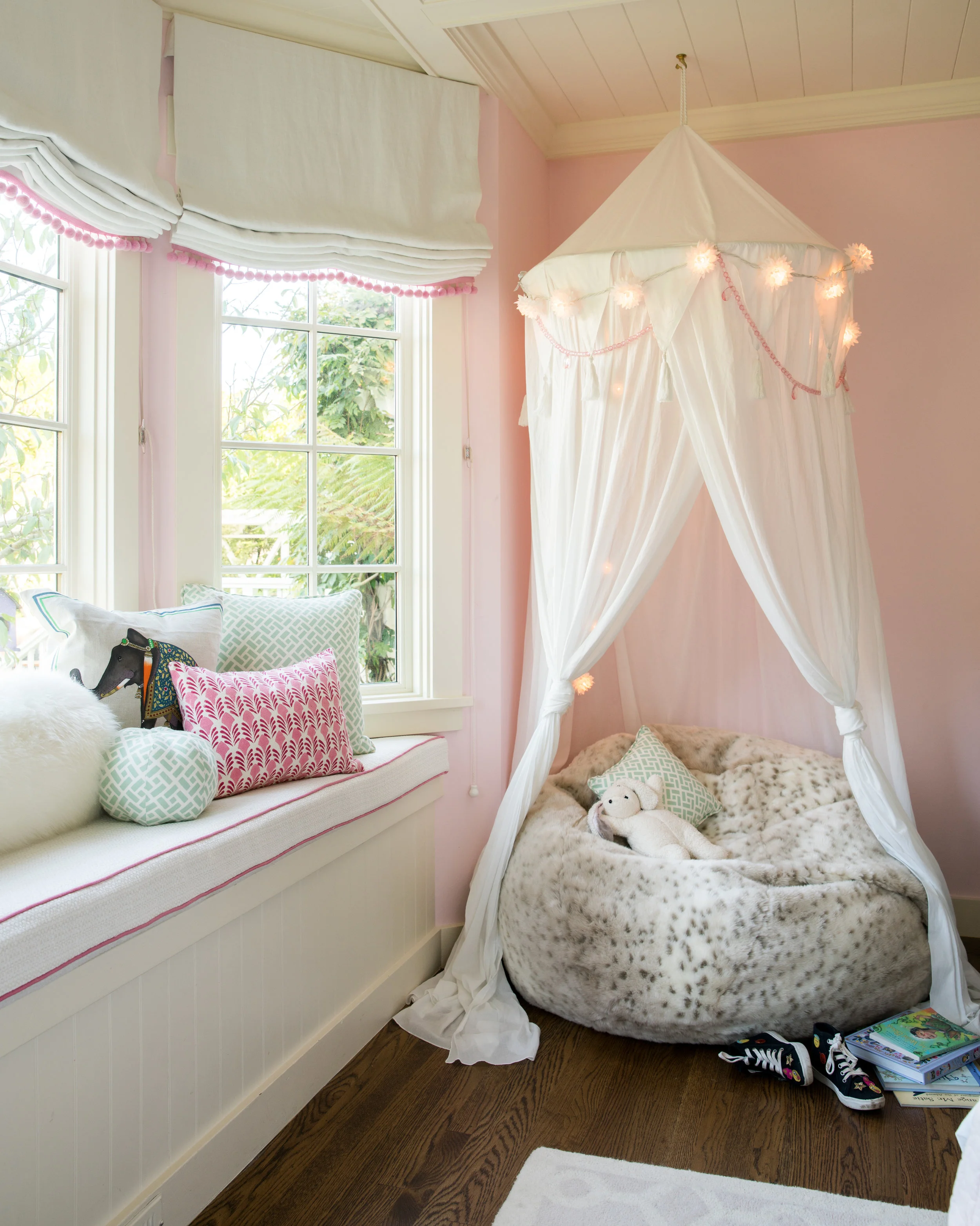 2016-11-21_JLinteriors_Birch_PinkBedroom-v2-0973-dk1.jpg