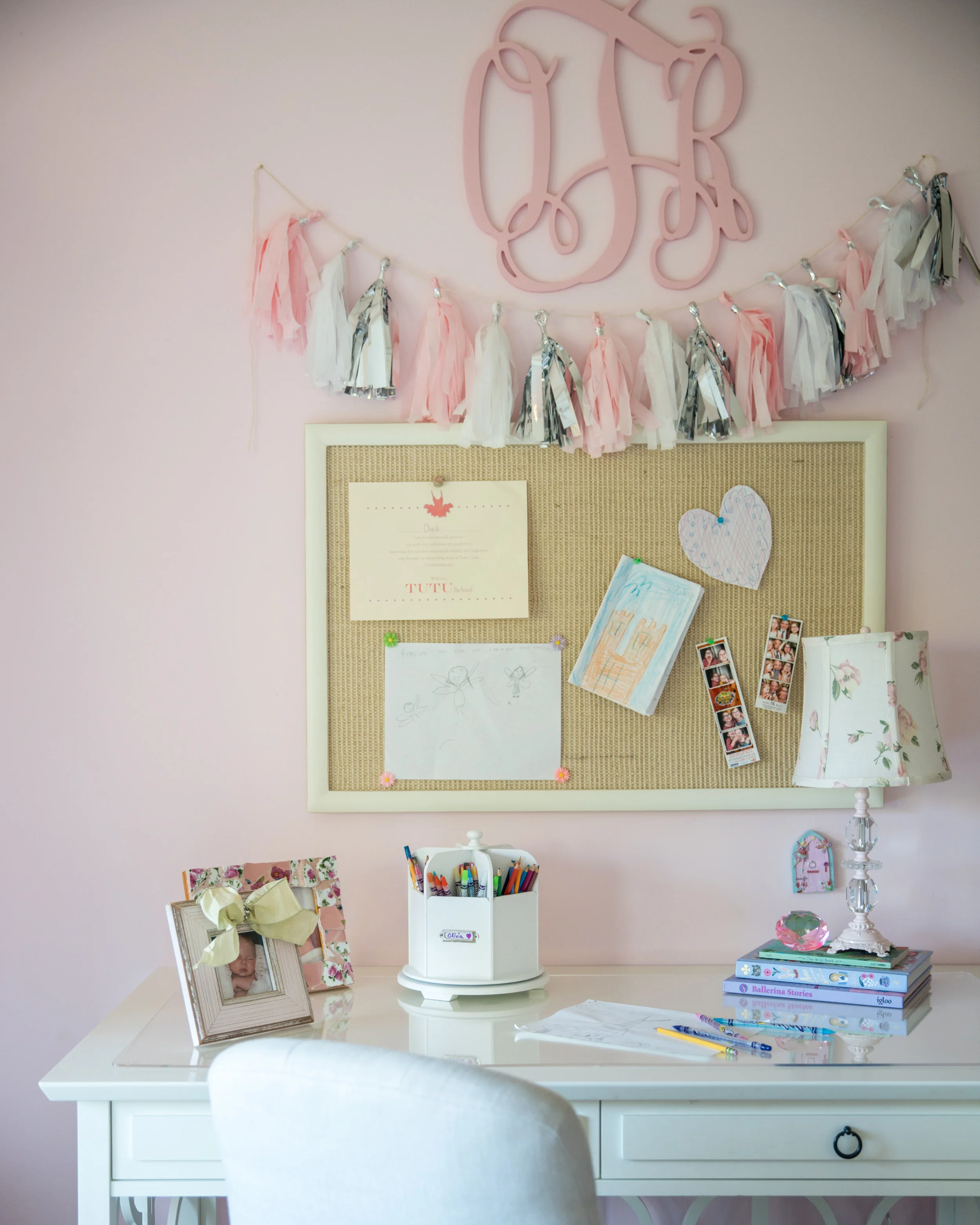 2016-11-21_JLinteriors_Birch_PinkBedroom-v2-details-0989.jpg