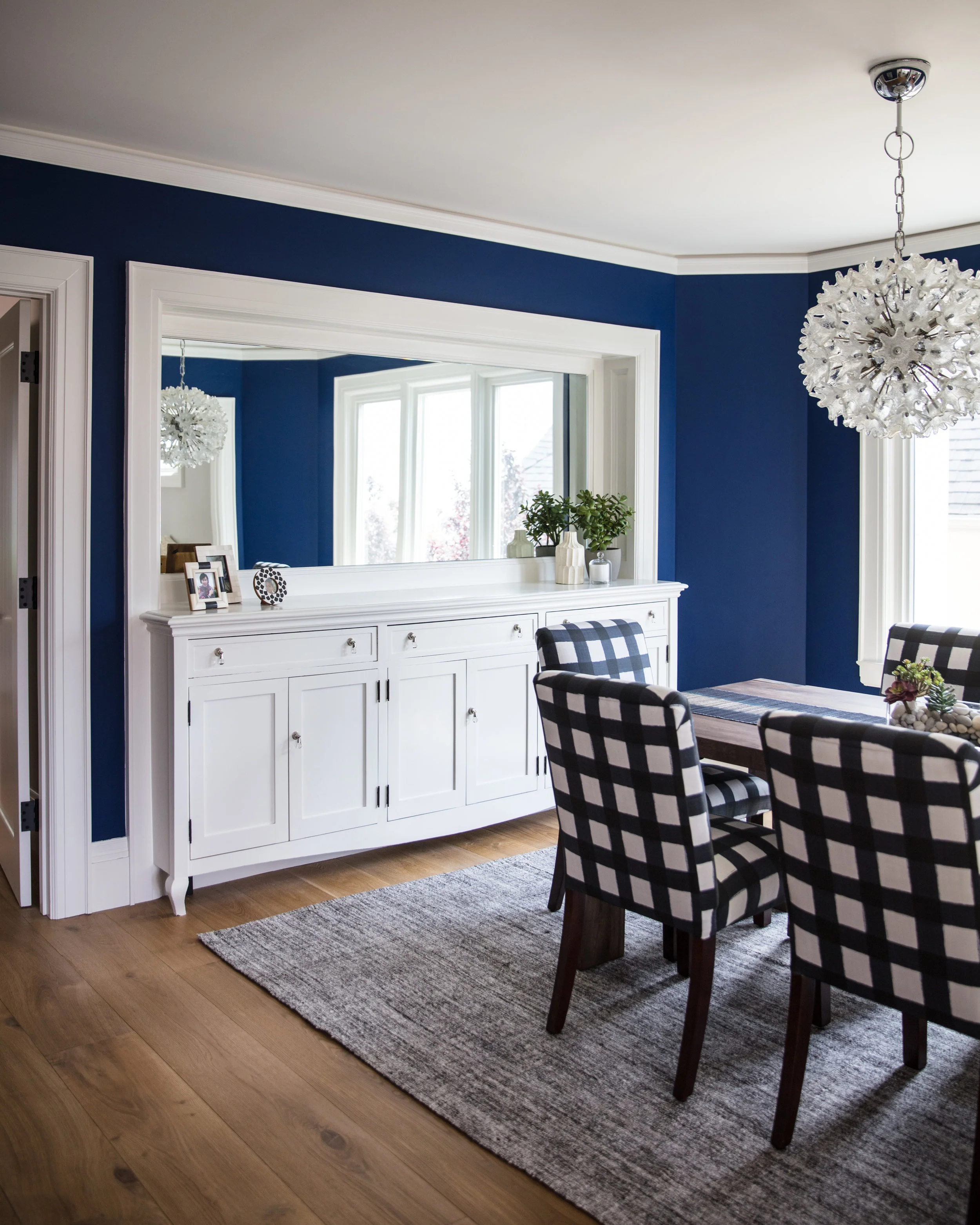 2018-05-30_JLIntertiors_Valdez-diningroom3-details-0184_LRG.jpg