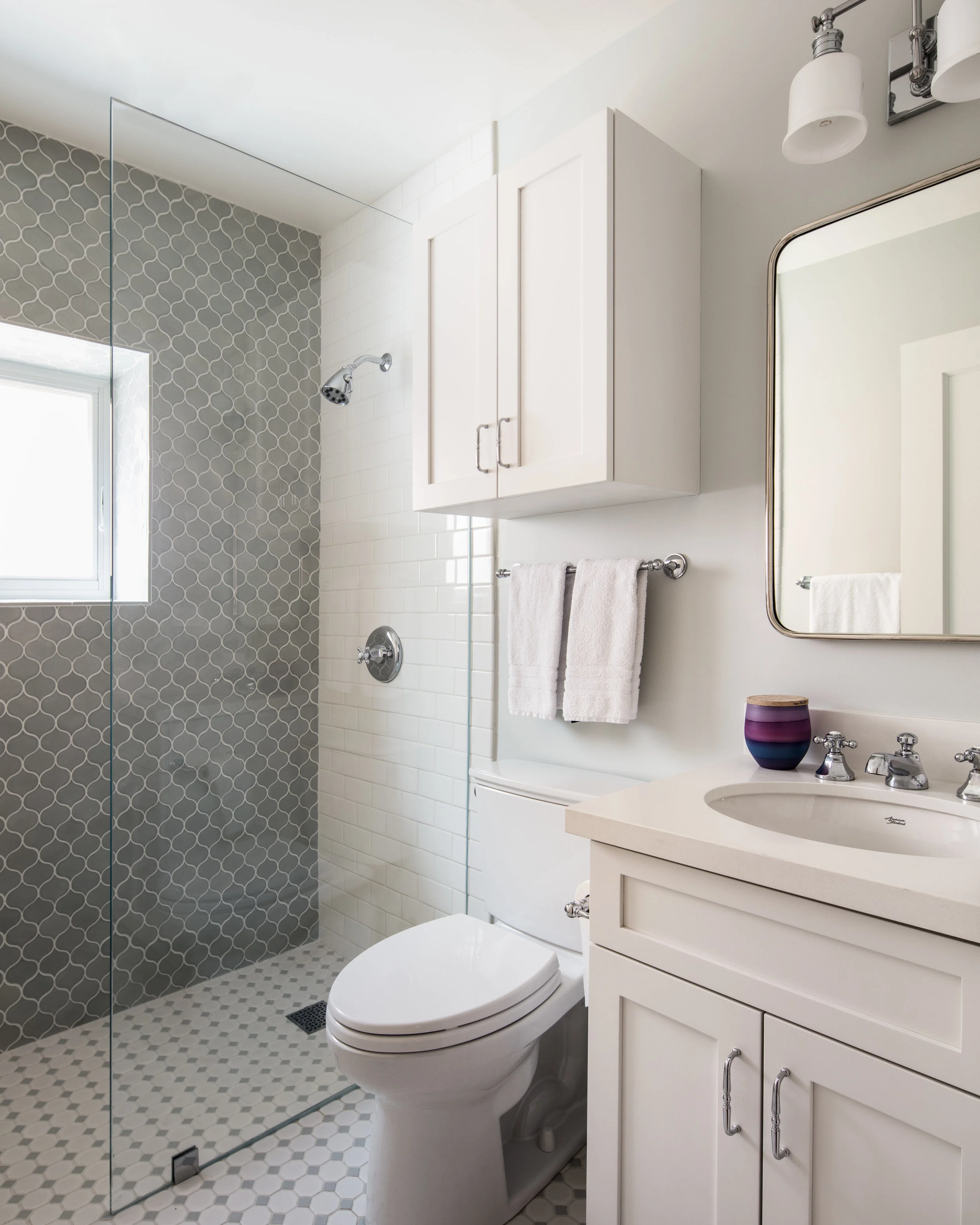2018-05-30_JLIntertiors_Valdez-downstairsbathroom1-0543x-Edit_LRG.jpg