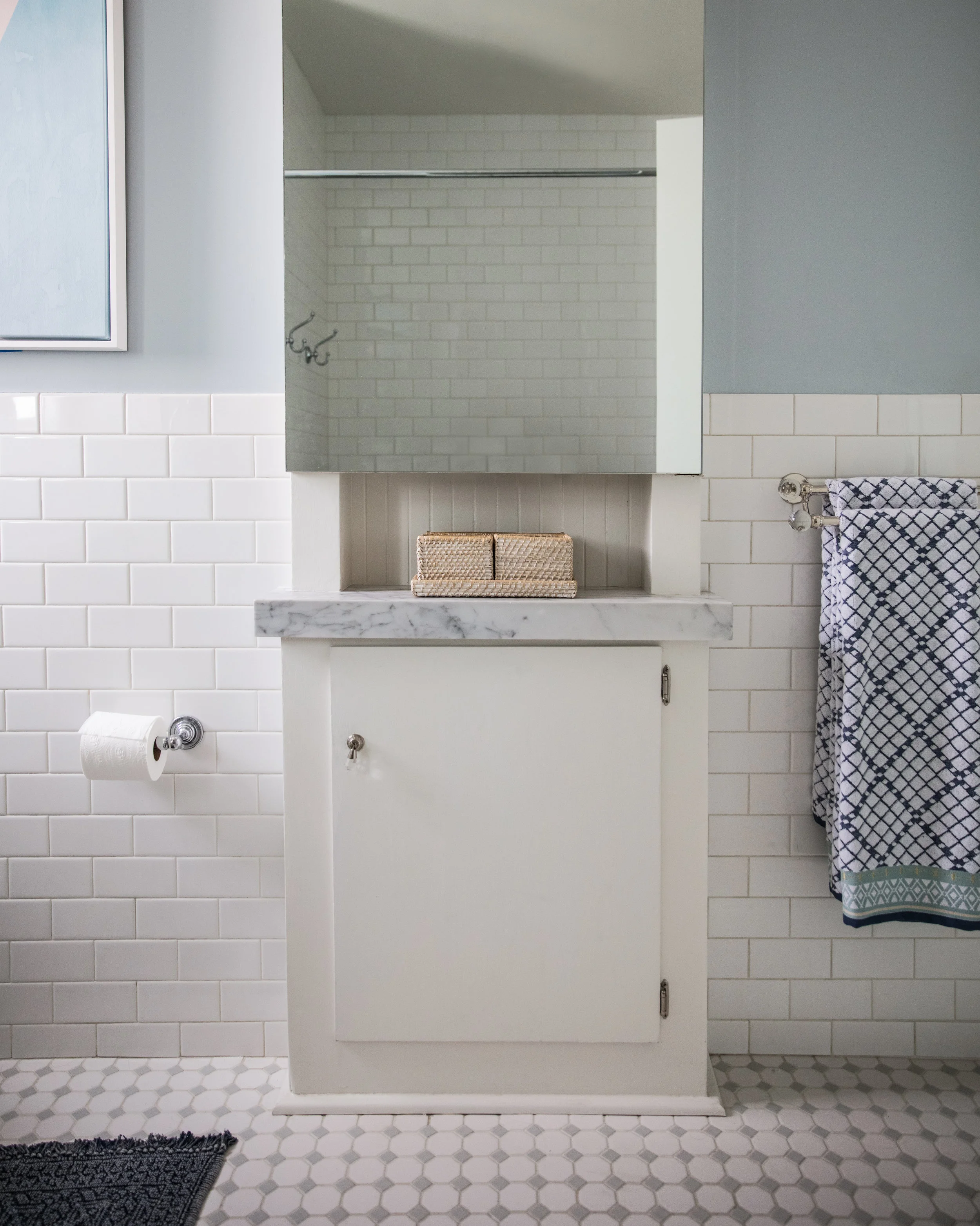JLINTERIORDESIGN_Bath1_Med.jpg
