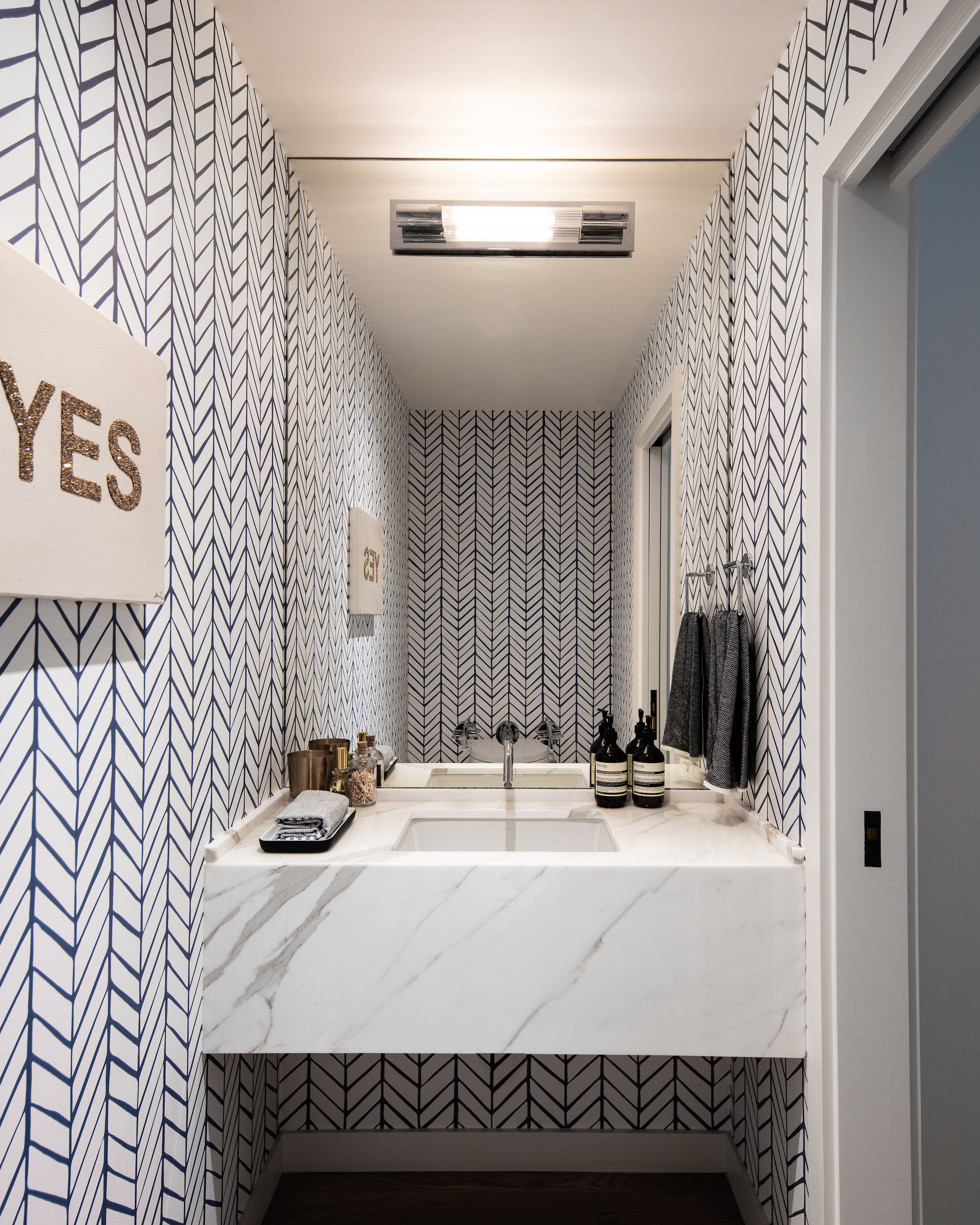 JLInteriorDesign_PowderRoom1.jpg