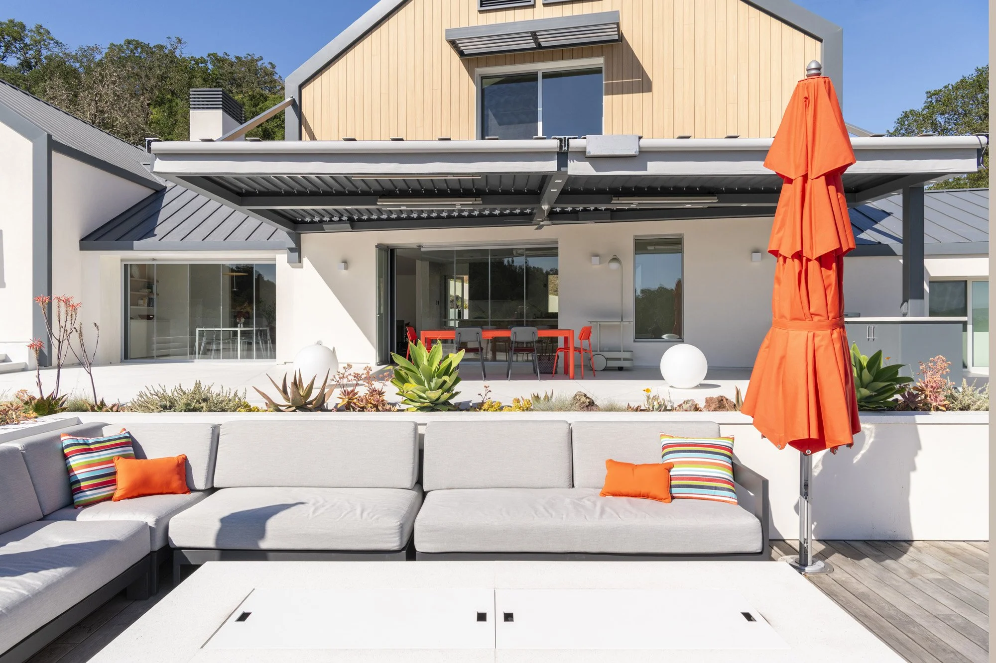 47_patio.jpg